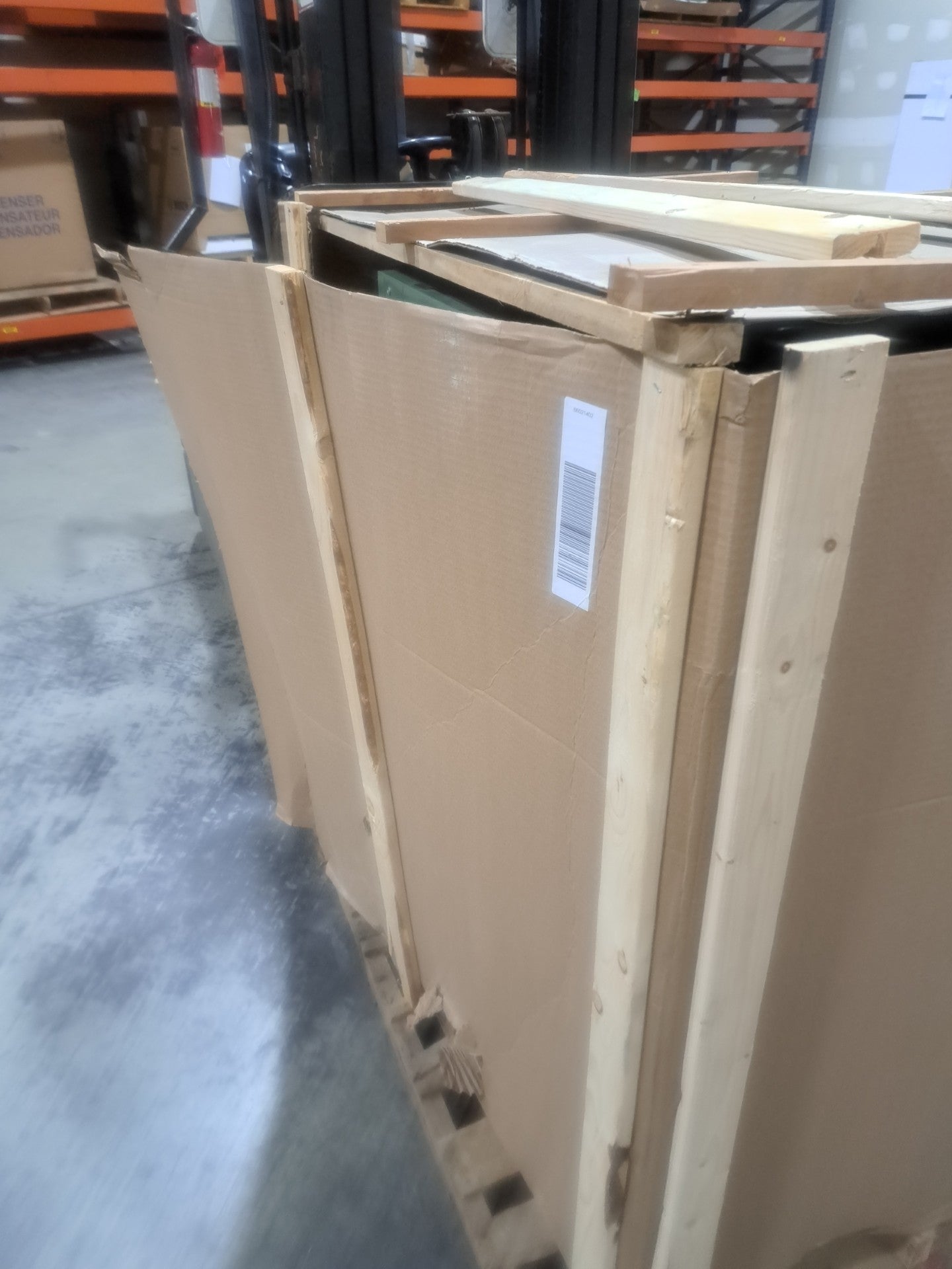New Yorker 245K BTU 81.5% Gas Steam Boiler (CGS80CNI-H)