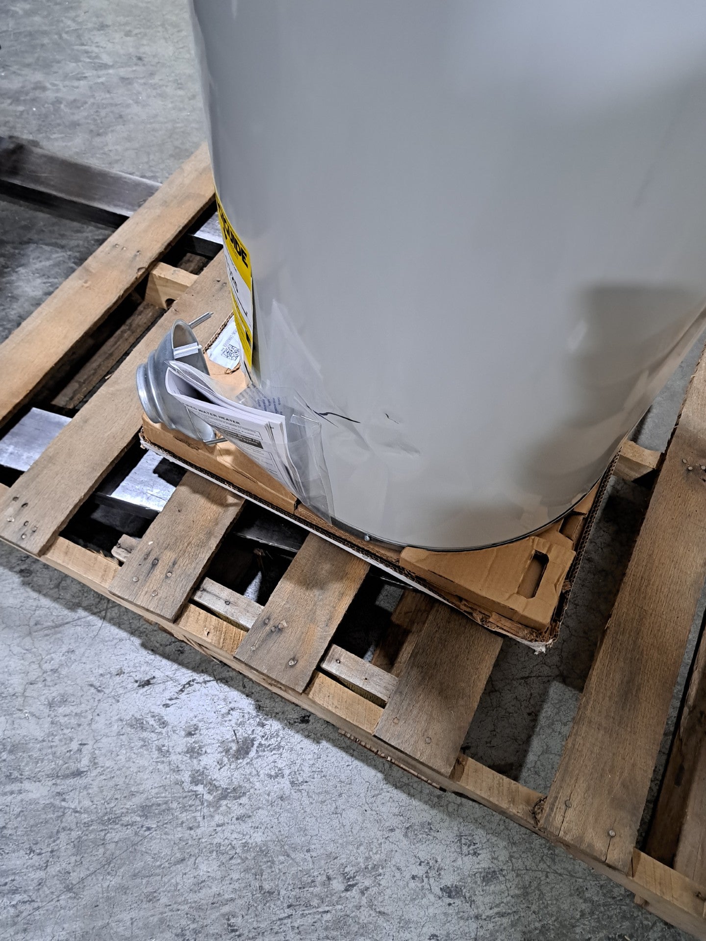 Bradford White 50 Gallon Natural Gas Atmospheric Water Heater (RG150T6N)