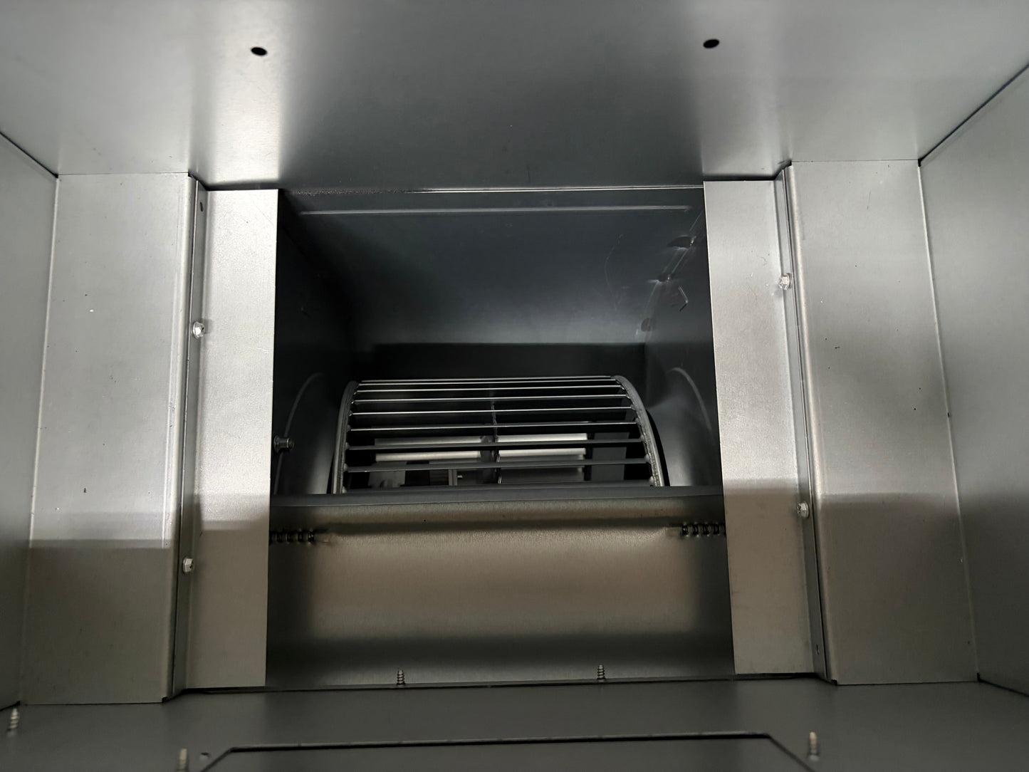 Bosch 2 Ton M20 Air Handler (BIVA-24RCB-M20X)