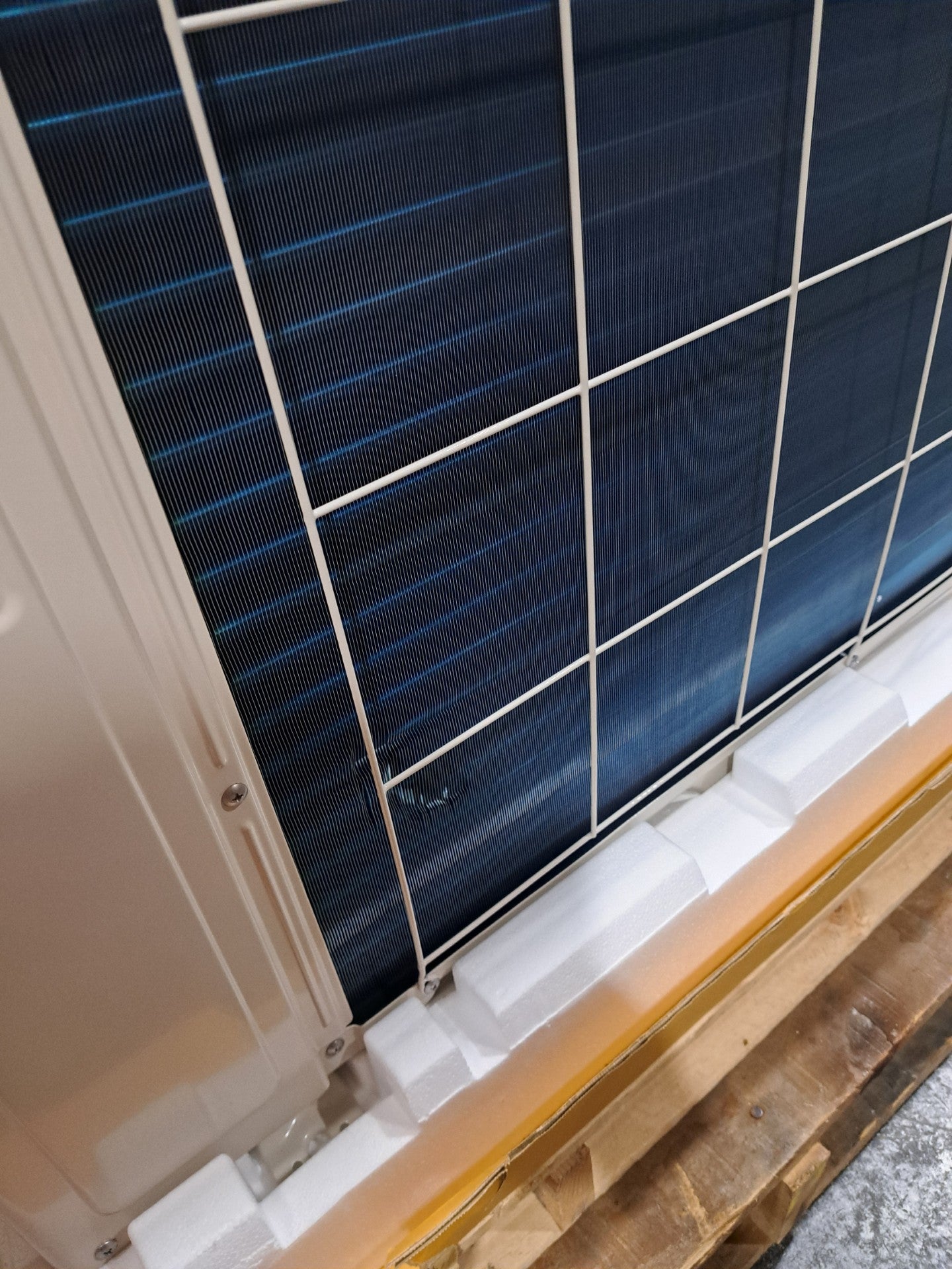Fujitsu 18K Multi-Zone Heat Pump (AOUH18KWAS2)