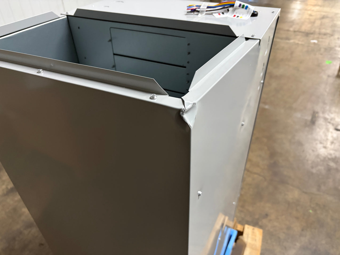 Bosch M15 2 Ton Multi Position Air Handler (BIVA-24RXB-M15X)