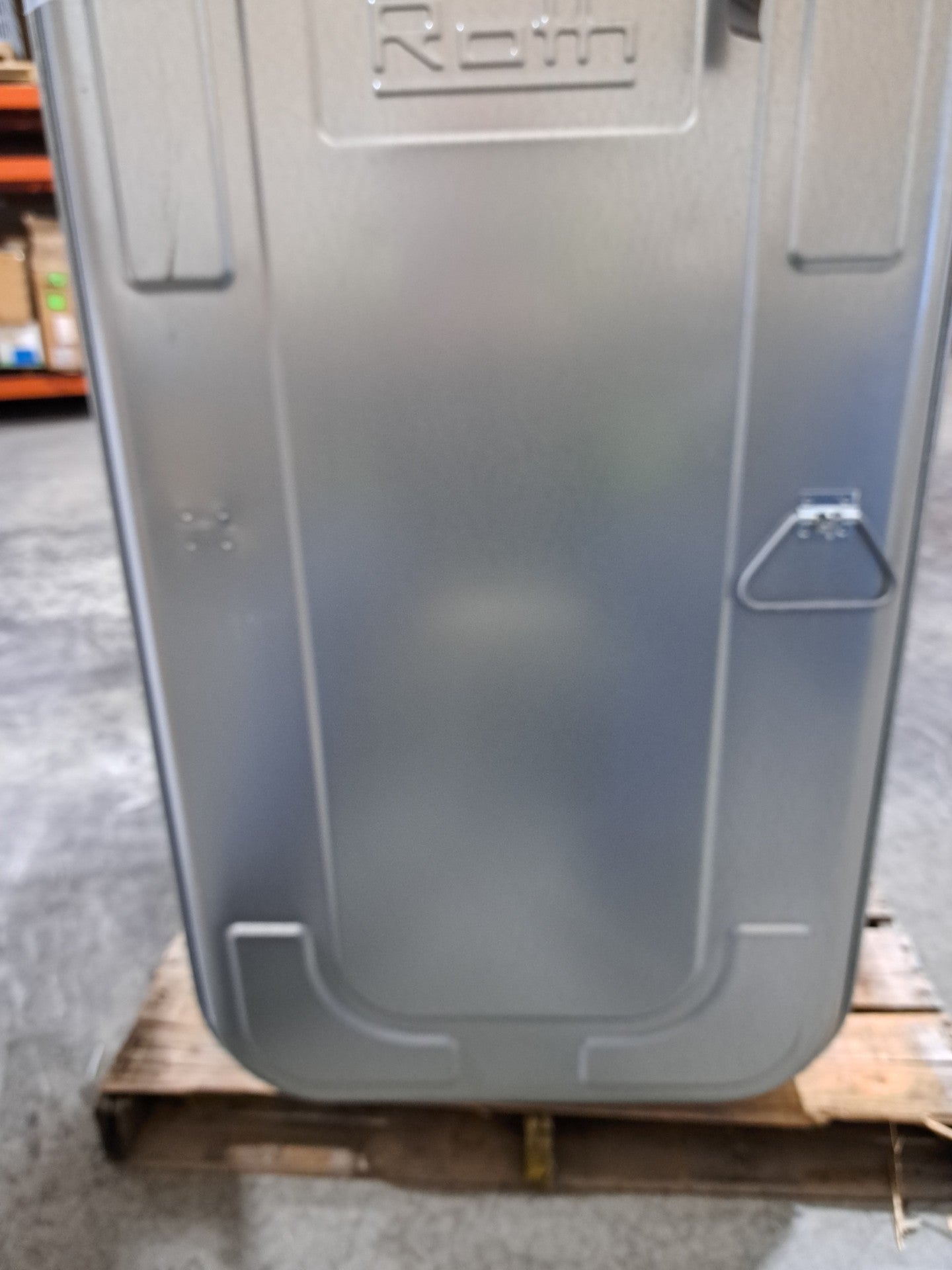 Roth 275 Gallon Vertical Oil Tank (DWT-1000L)