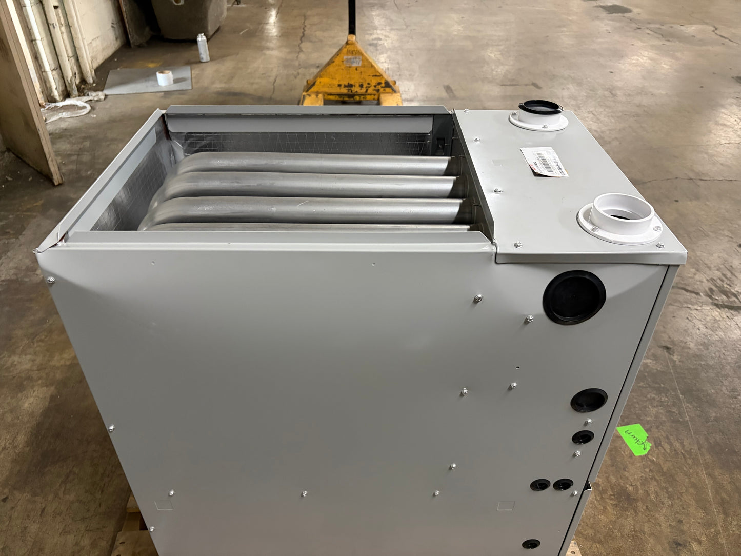 Bosch 80K BTU 96% Natural Gas Furnace (BGH96M080B3C)