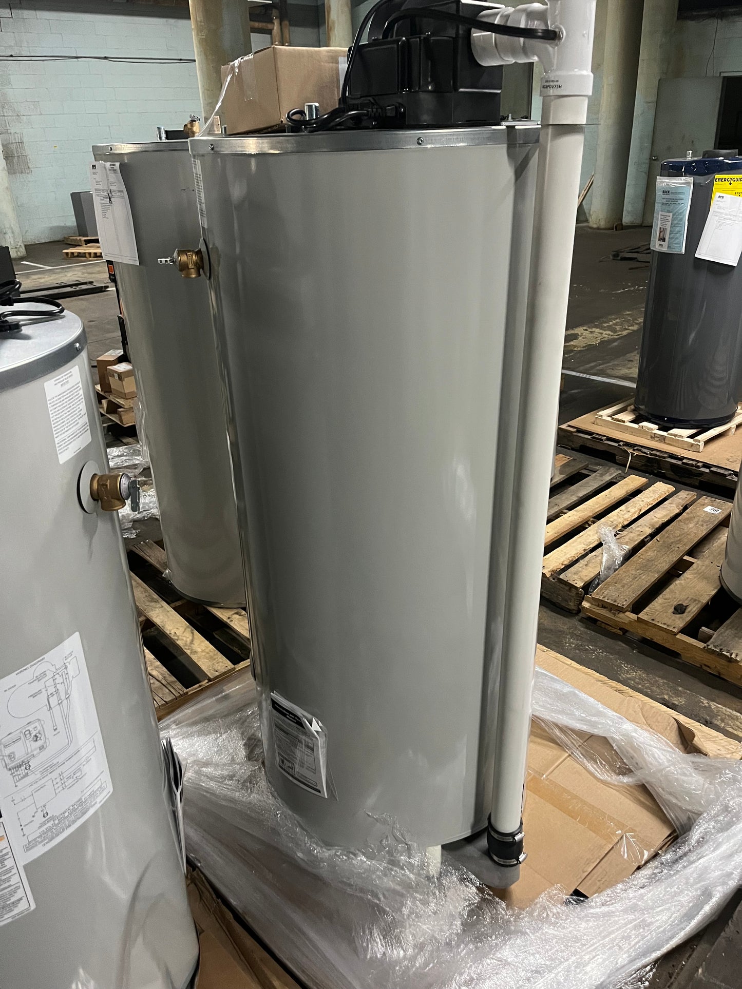 Bradford White 75 Gal Power Direct Vent Water Heater (RG2PDV75H6N)