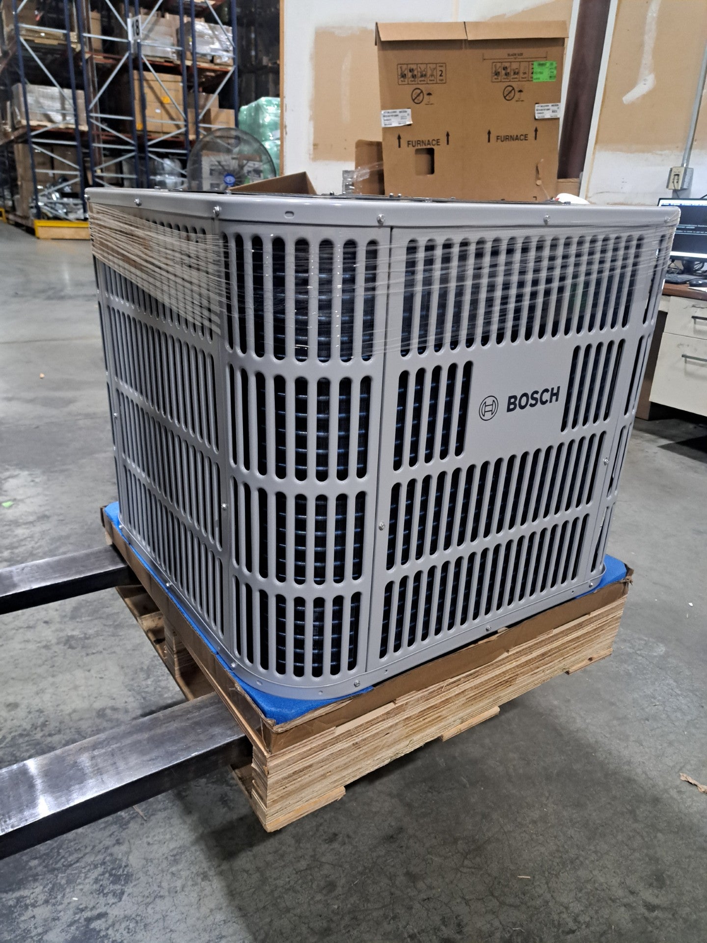 Bosch 3 Ton M15 Heat Pump (BOVA-36RXB-M15S)