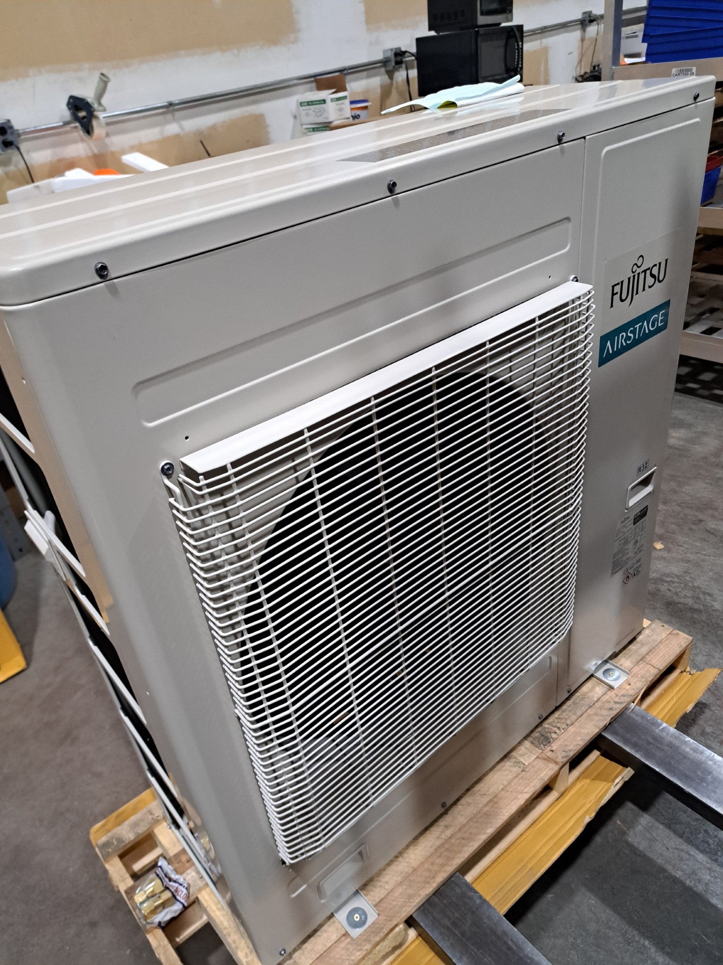 Fujitsu 36K BTU Multi-Zone Heat Pump (XLTH) (AOUH36KWAH4)