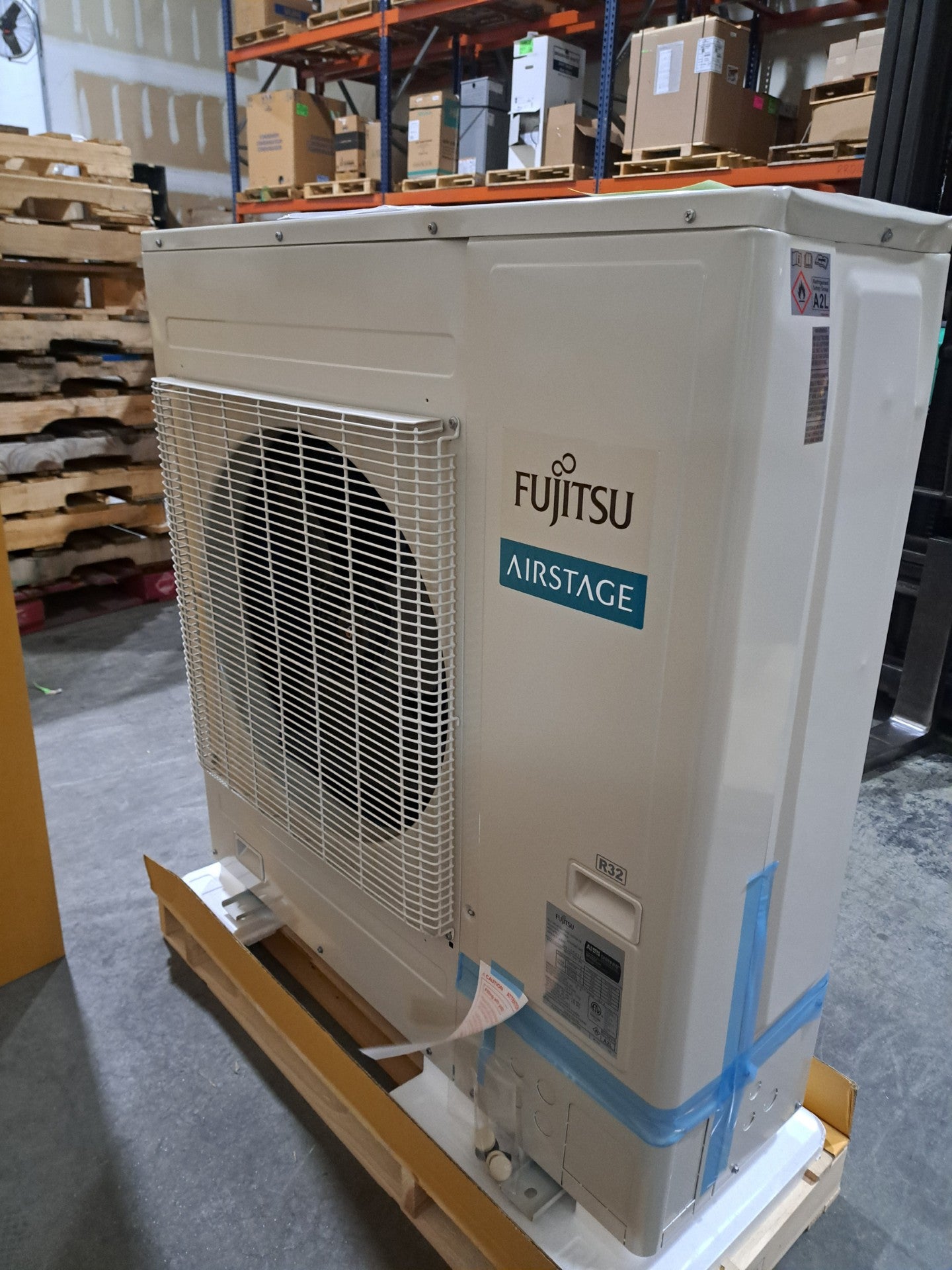 Fujitsu 36K BTU Universal Heat Pump (AOUHKUAS1)