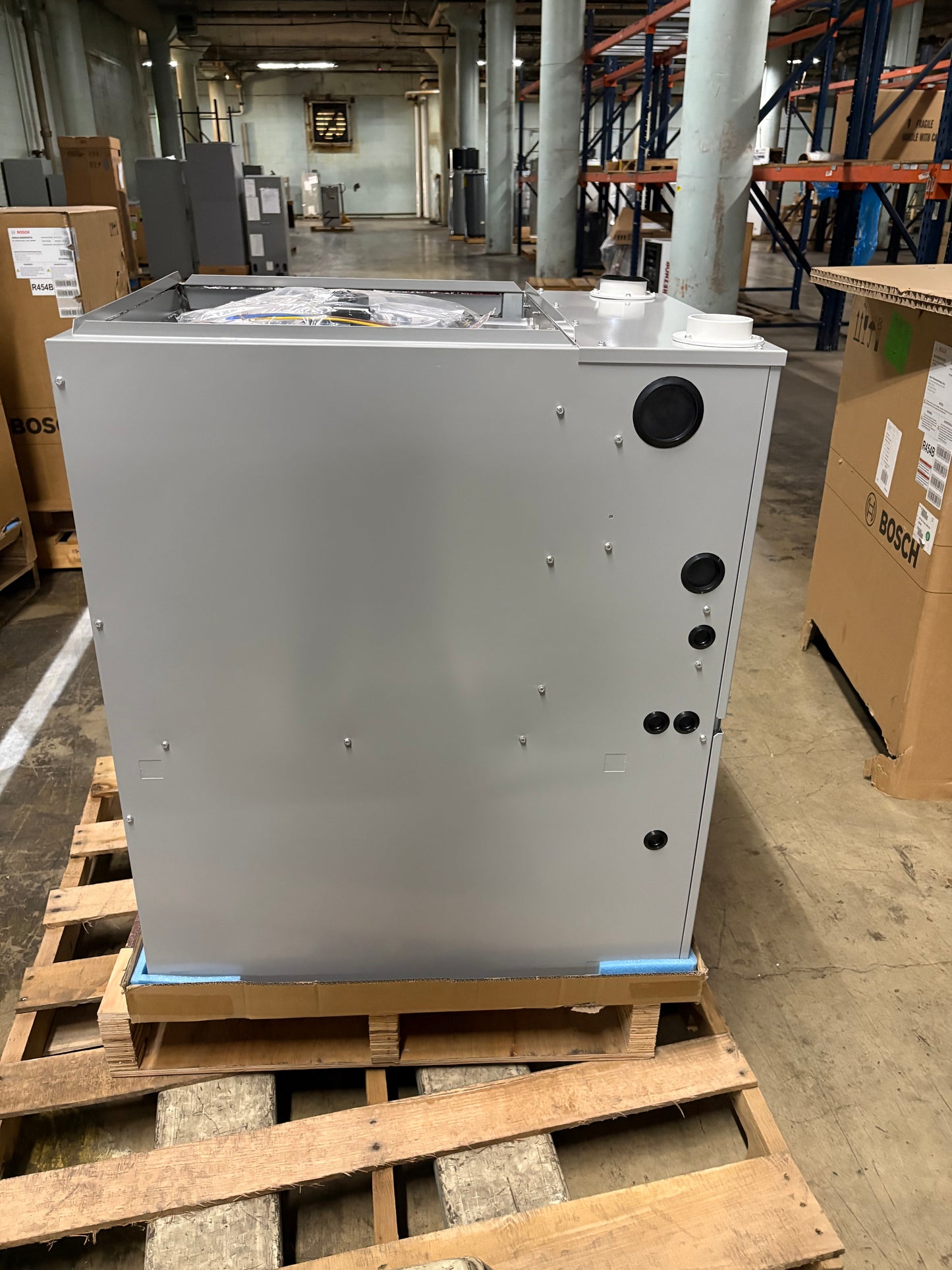 Bosch 100K BTU 96% Furnace (BGH96M100C5C)