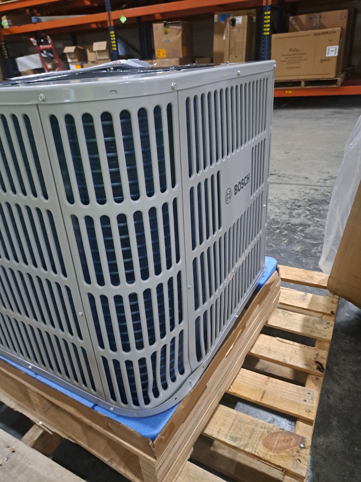 Bosch 3 Ton M15 Heat Pump (BOVA-36RXB-M15S)