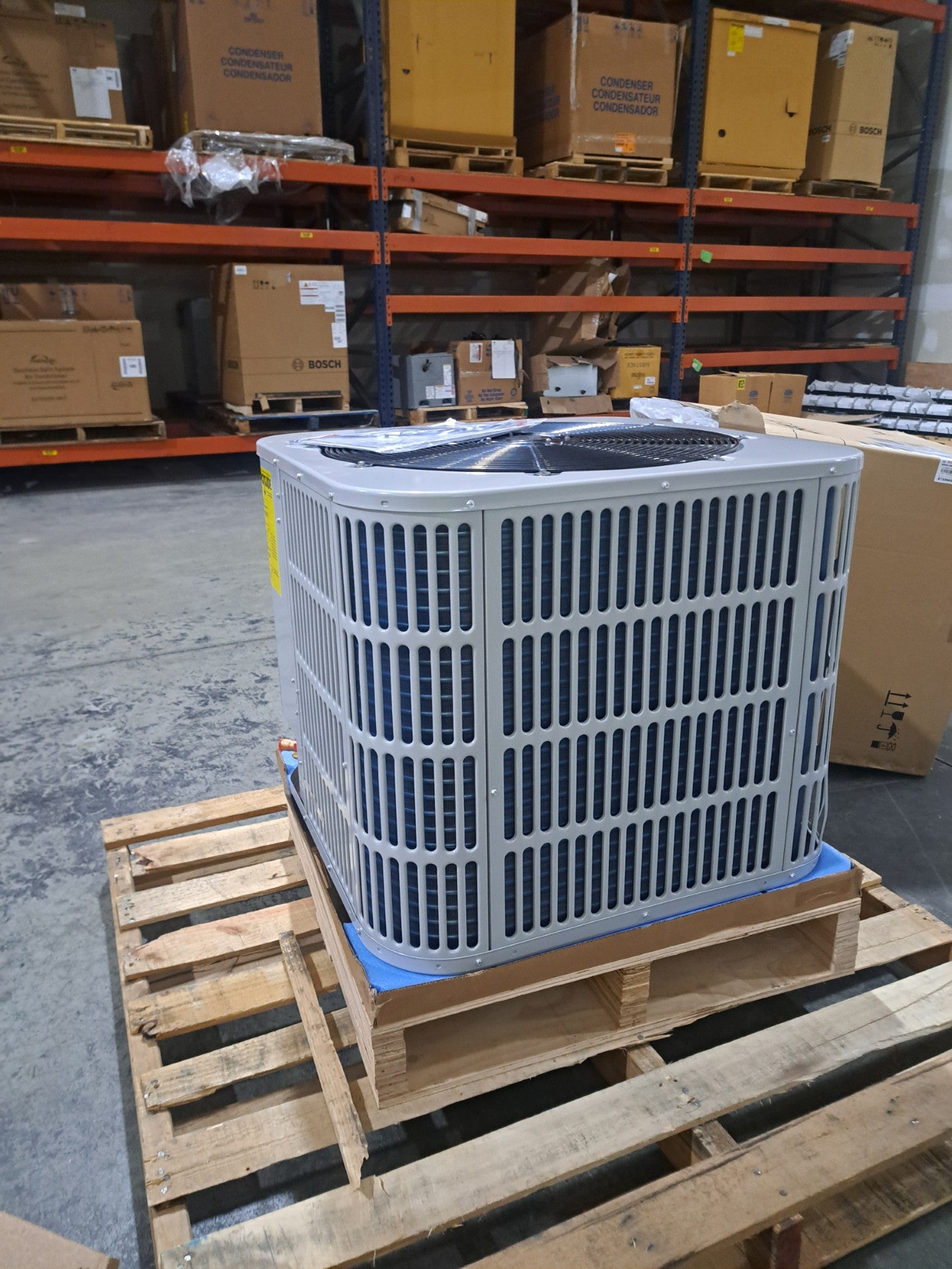 Bosch 3 Ton M15 Heat Pump (BOVA-36RXB-M15S)