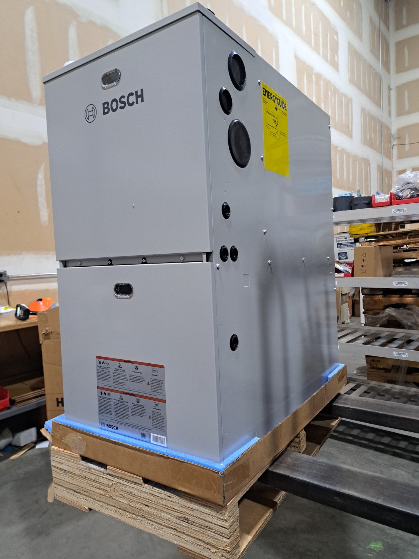Bosch 80K BTU 96% Gas Furnace (BGH96M080B3C)