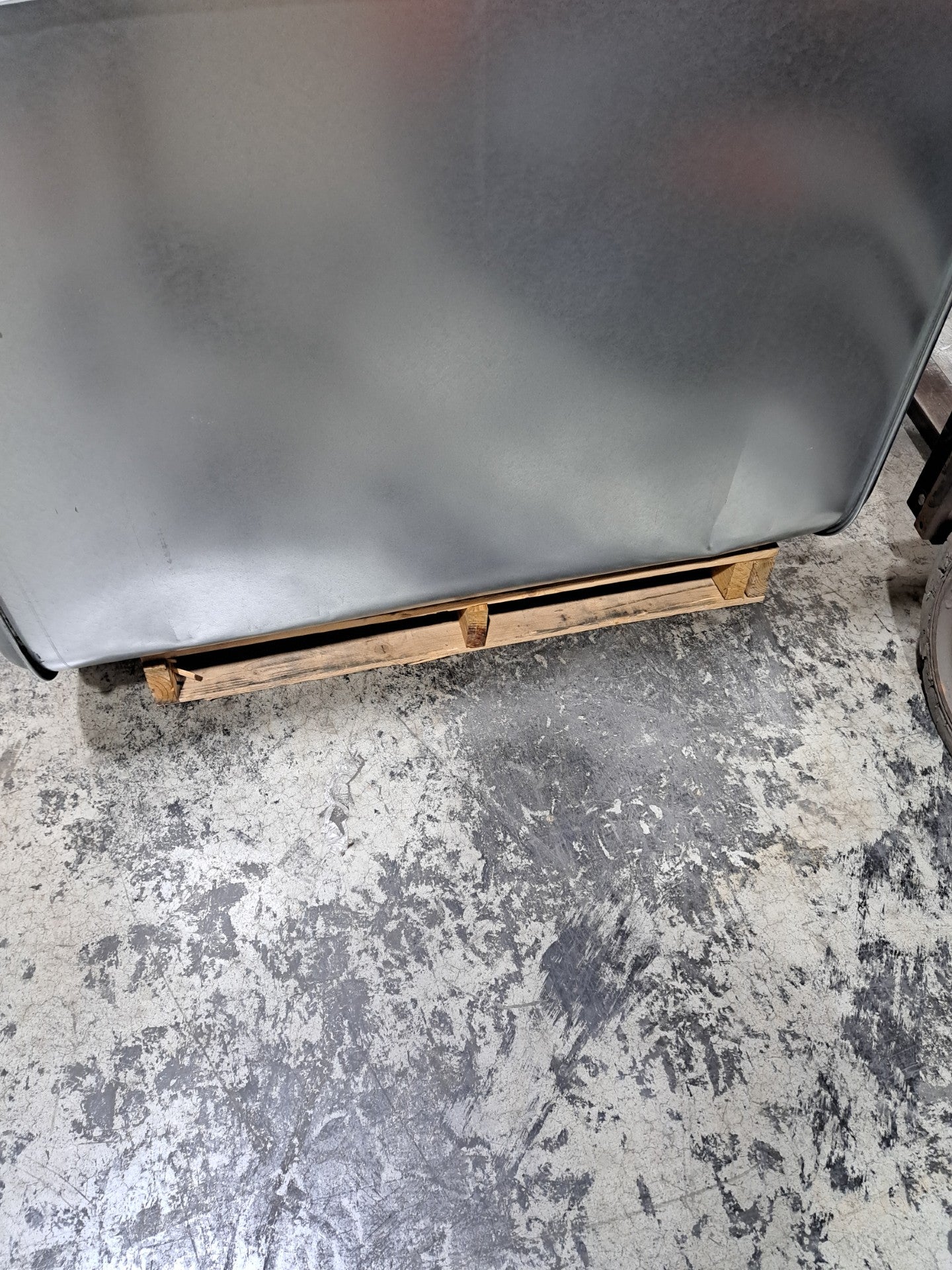Roth 275 Gallon Horizontal Oil Tank (DWT-1000LH)