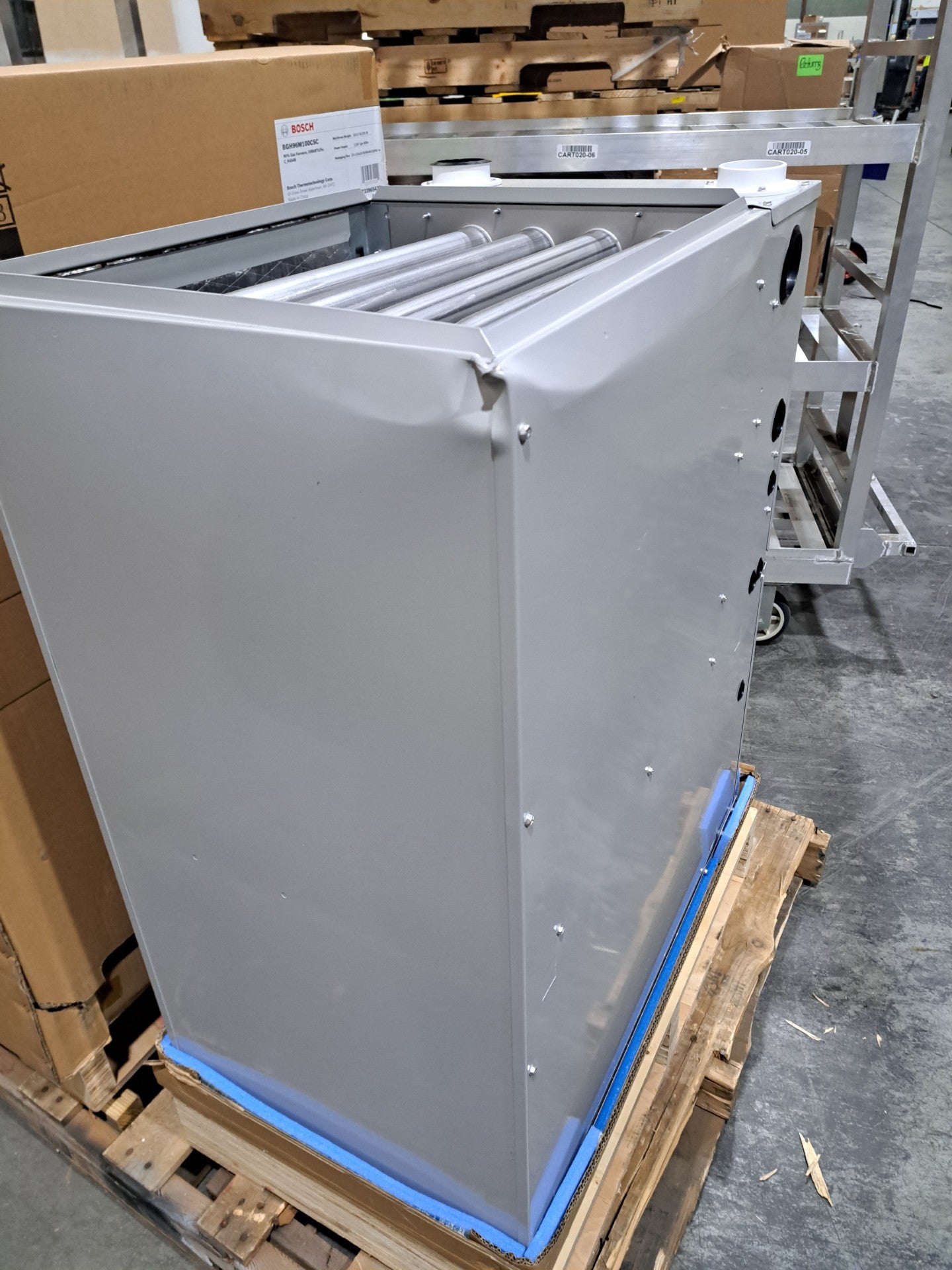 Bosch 80K BTU 96% Gas Furnace (BGH96M080B3C)