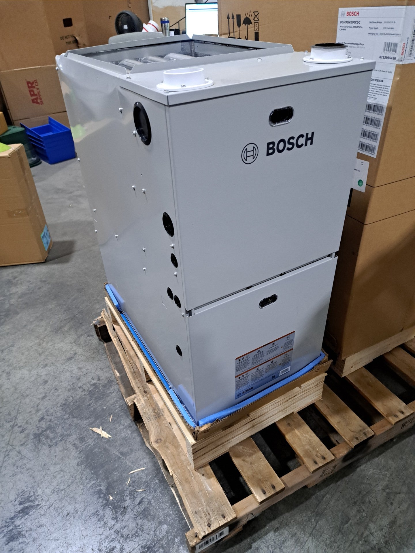 Bosch 80K BTU 96% Gas Furnace (BGH96M080B3C)