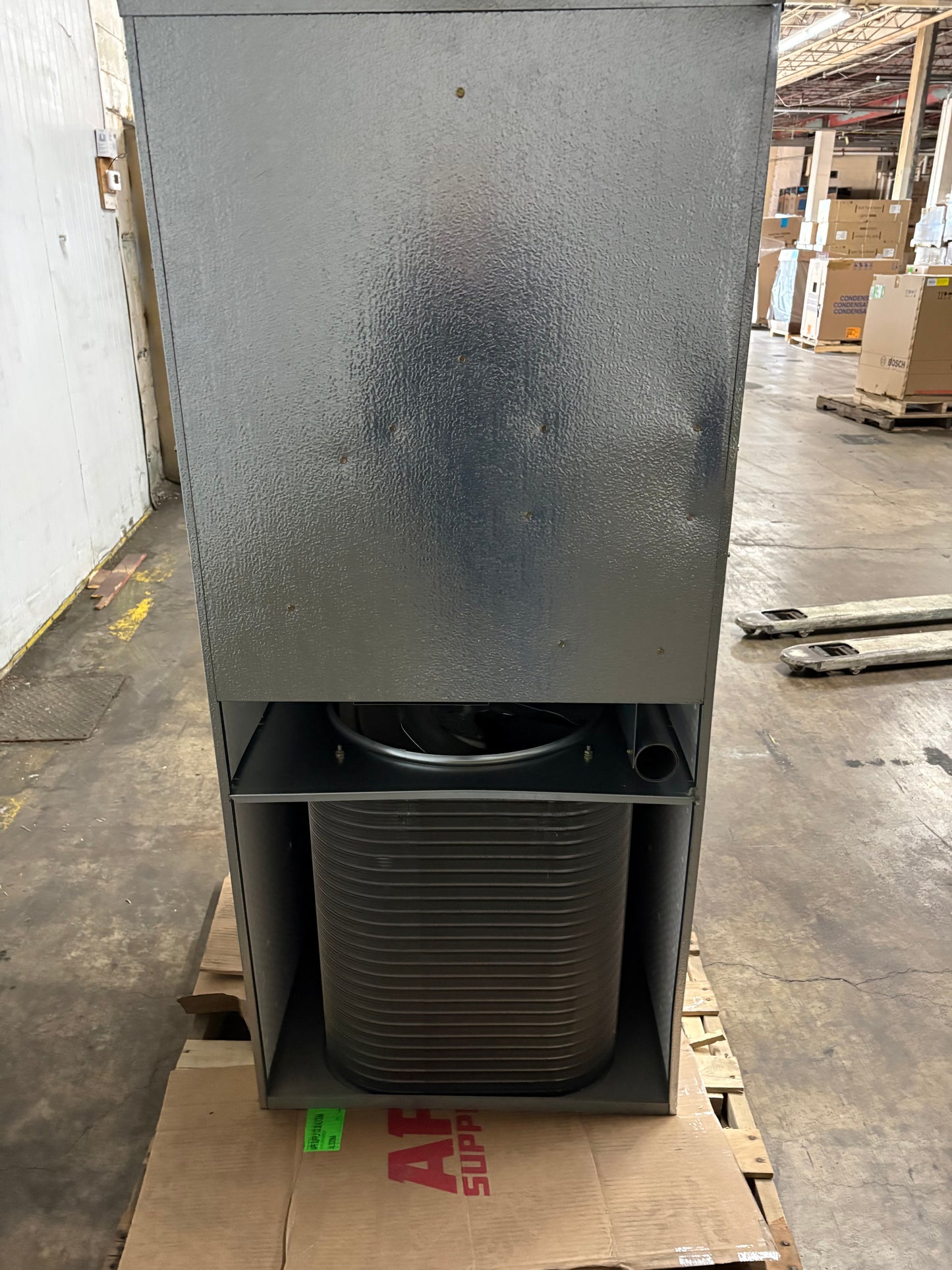 Magic-Pak 2.5 Ton 36K BTU Electric Cooling/Gas Heating All In One HVAC Unit (MGE836-7-11-30NP)
