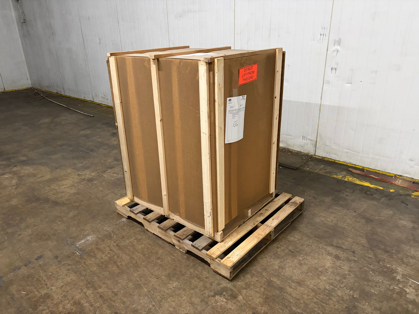 New Yorker 138K BTU 82% Natural Gas Steam Boiler (CGS50CNI-H)