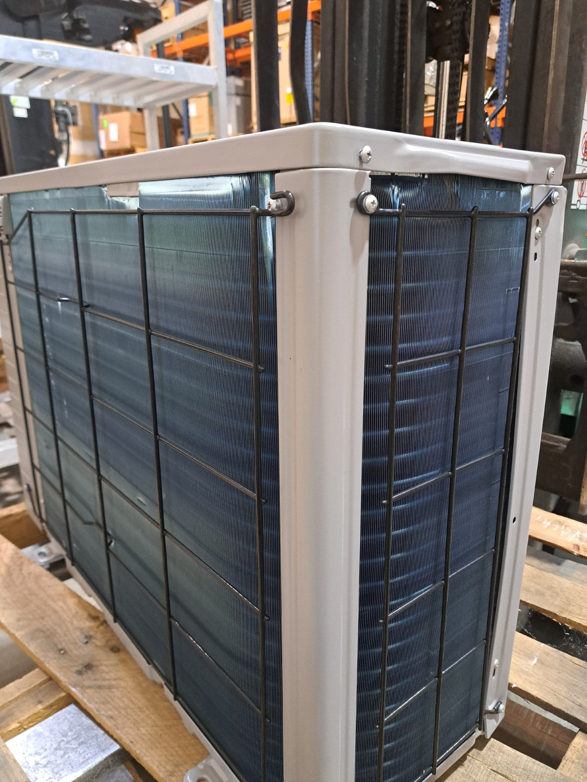 Friedrich 12K Single Zone Heat Pump (FPHSR12A3D)