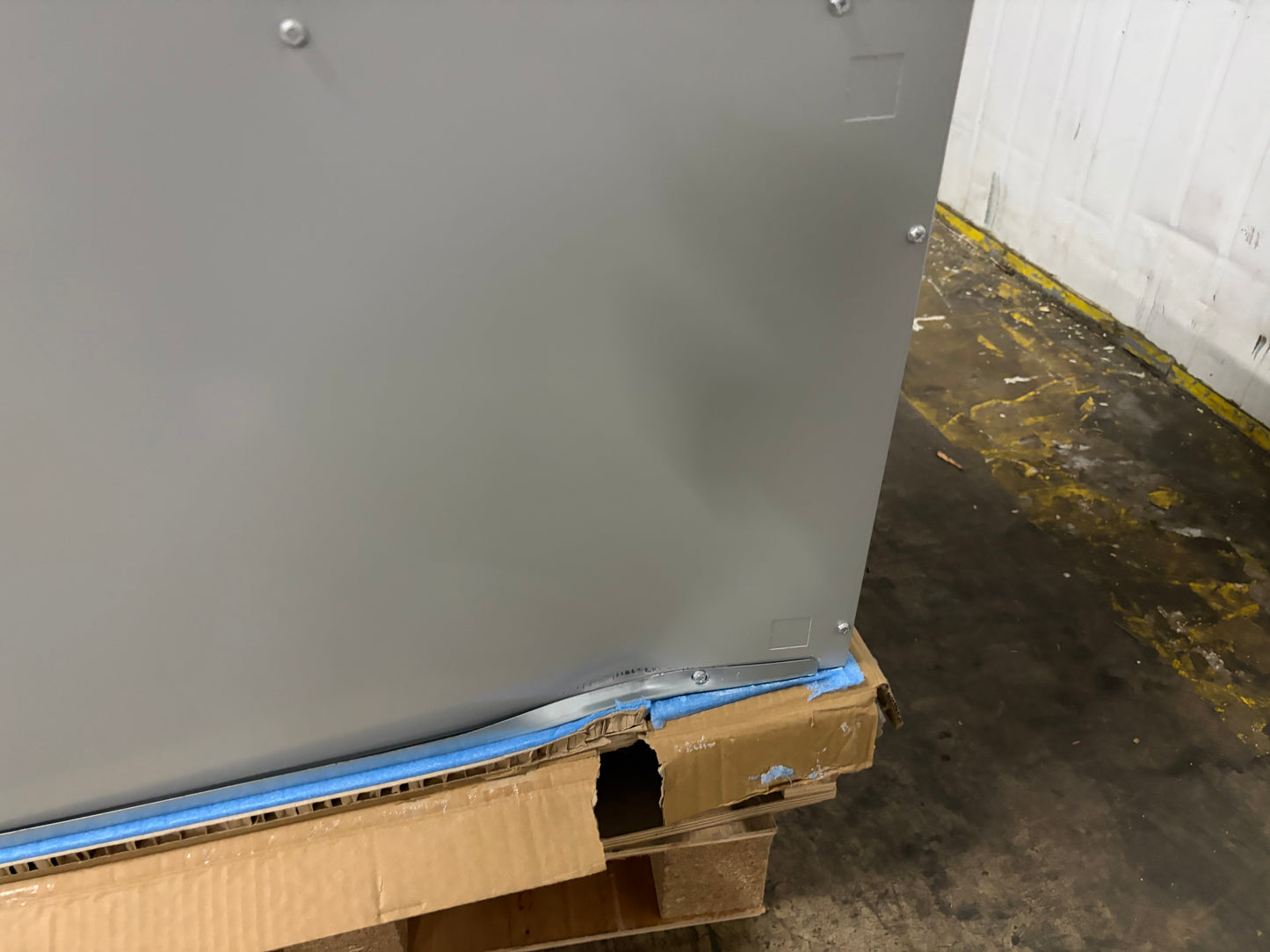 Bosch 100K BTU 96% Two-Stage Gas Furnace (BGH96M100C5B)
