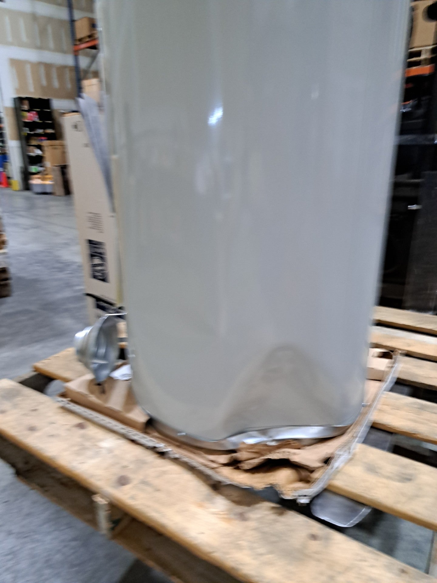 Bradford White 40 Gallon Natural Gas Water Heater (RG240S6N)