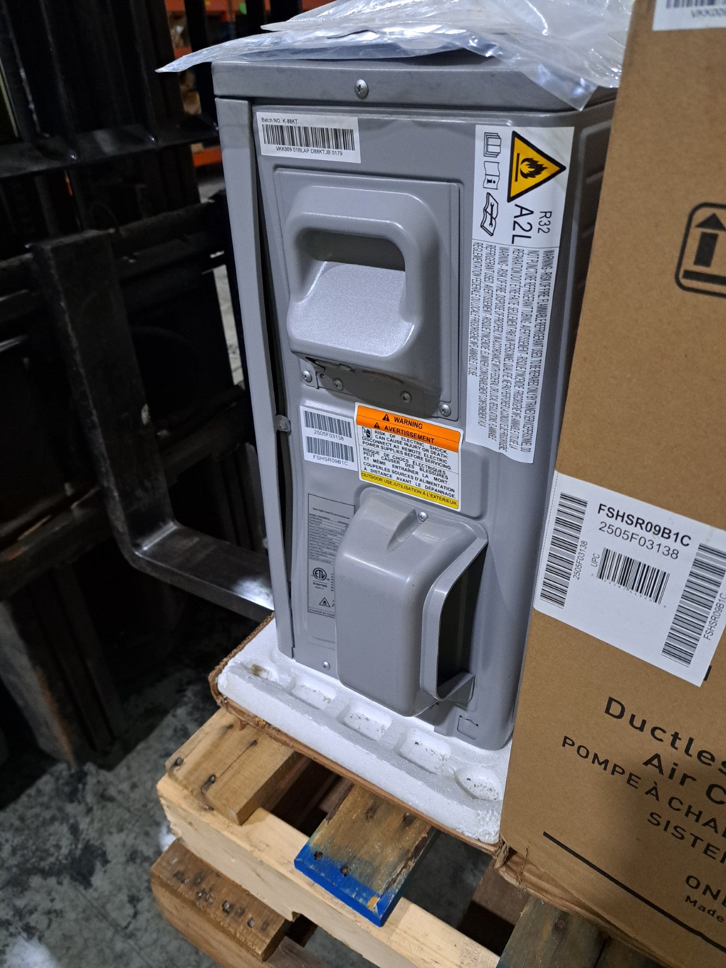 Friedrich 9K Single Zone Heat Pump (FSHSR09B1C)