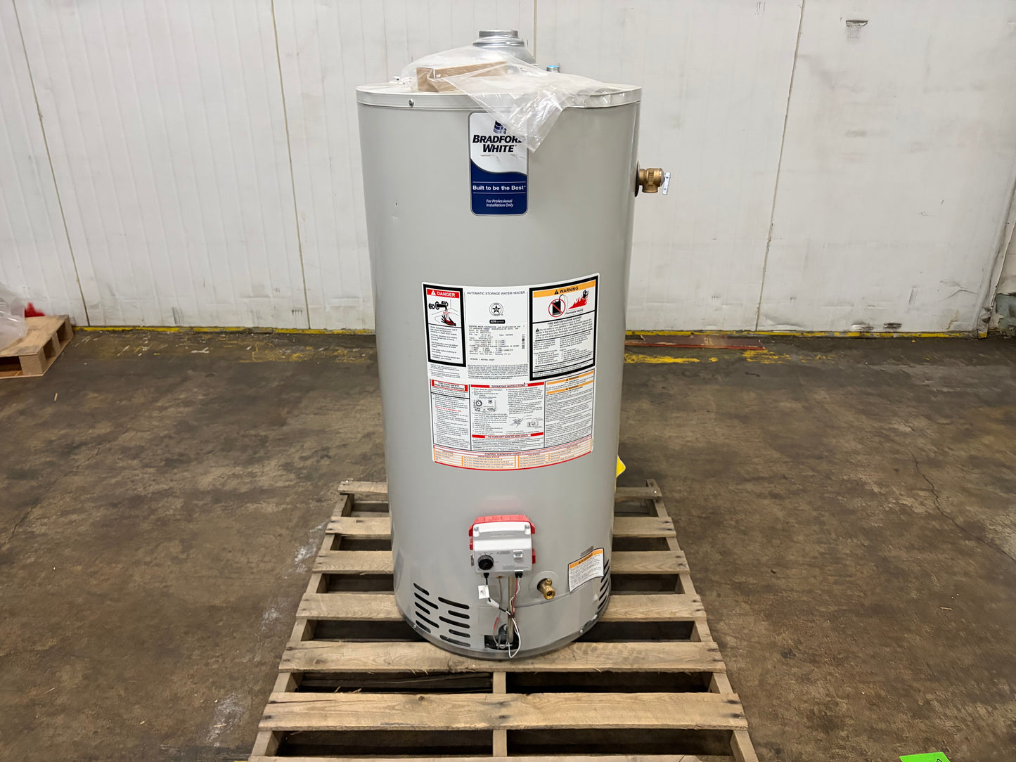Bradford White 40 Gallon Propane Water Heater (RG240S6X)