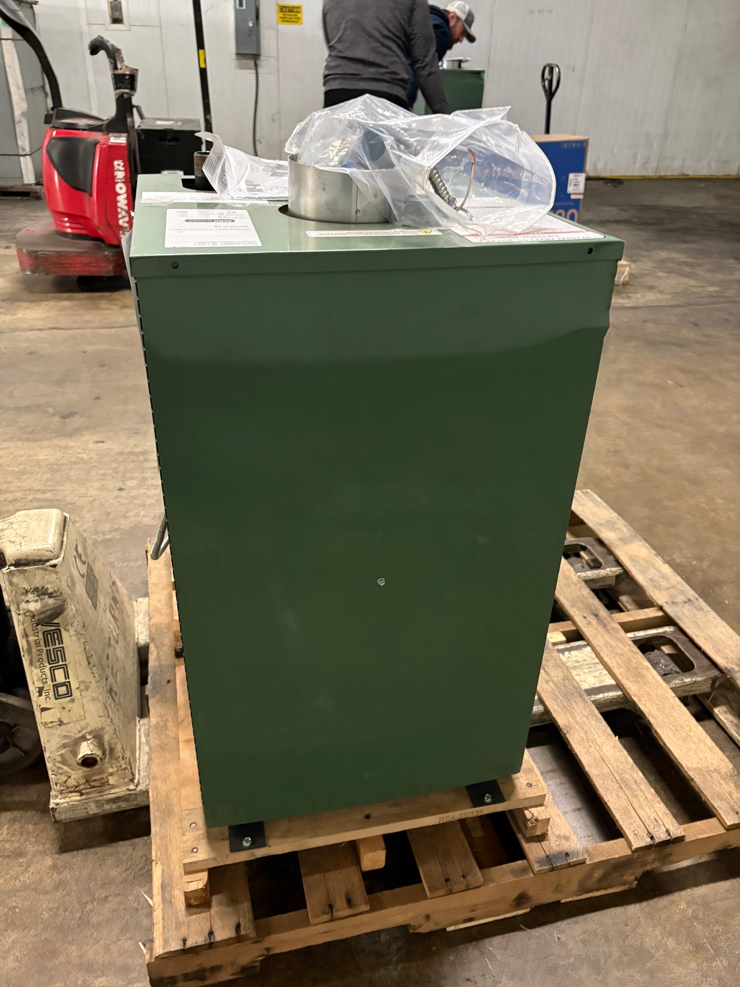 New Yorker 110K BTU Oil Boiler (AP-110U-T)