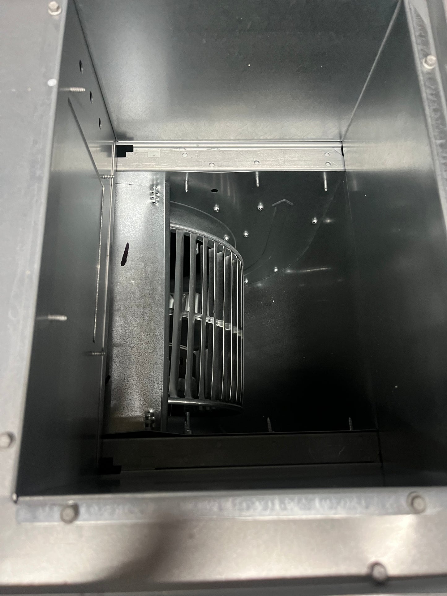 AirEase 2.5 Ton Multi Position Air Handler (BCE5C30MA4X-50)