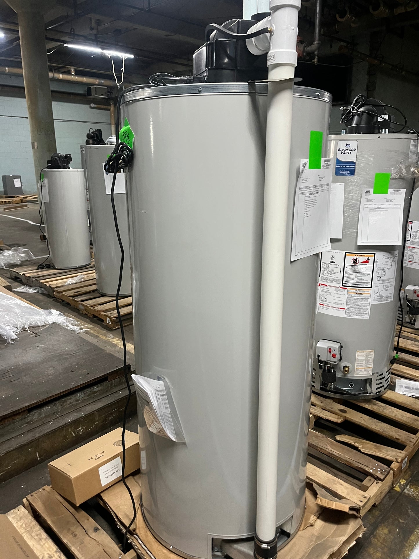 Bradford White 75 Gallon Power Direct Vent Water Heater (RG2PDV75H6N)