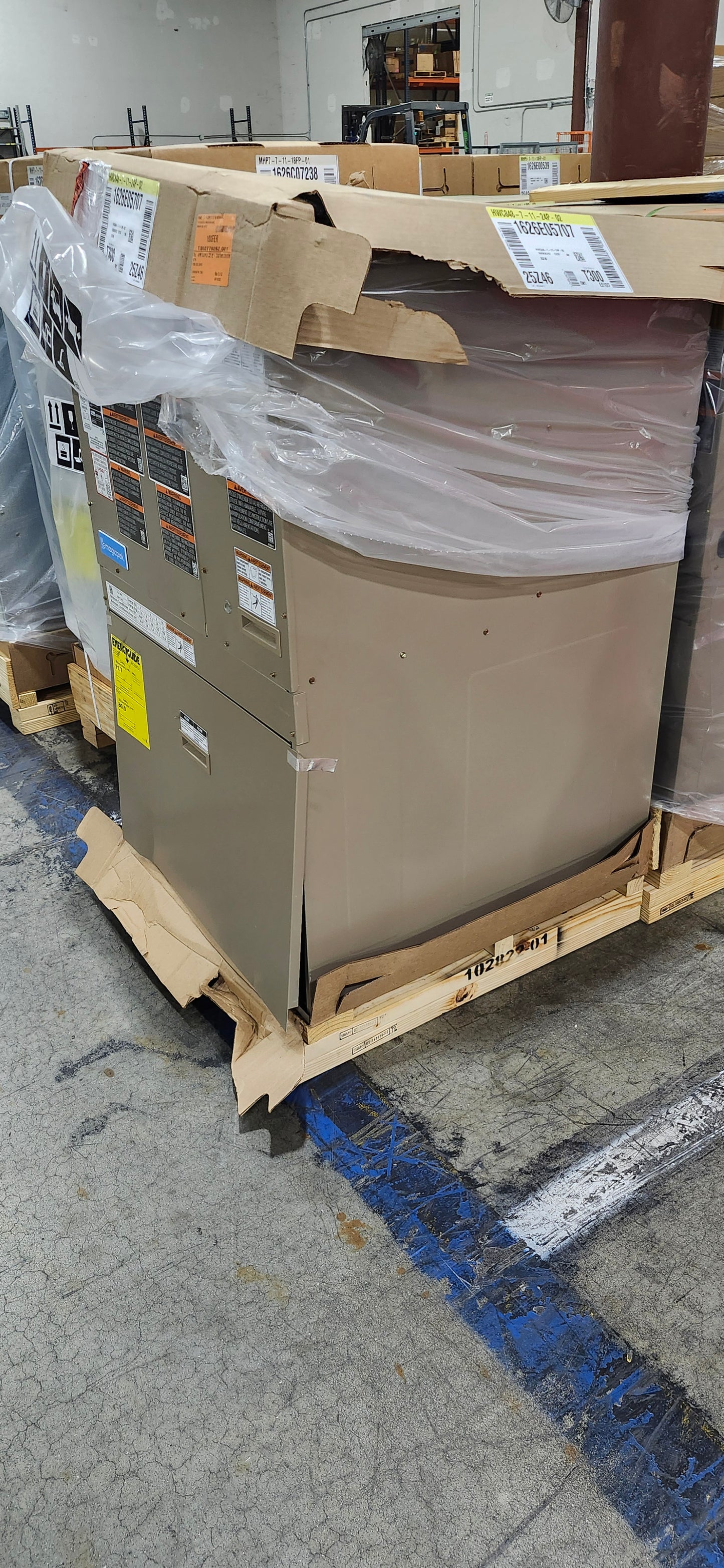 Magic-Pak 2 Ton Packaged Unit (HWC848-7-11-24P)