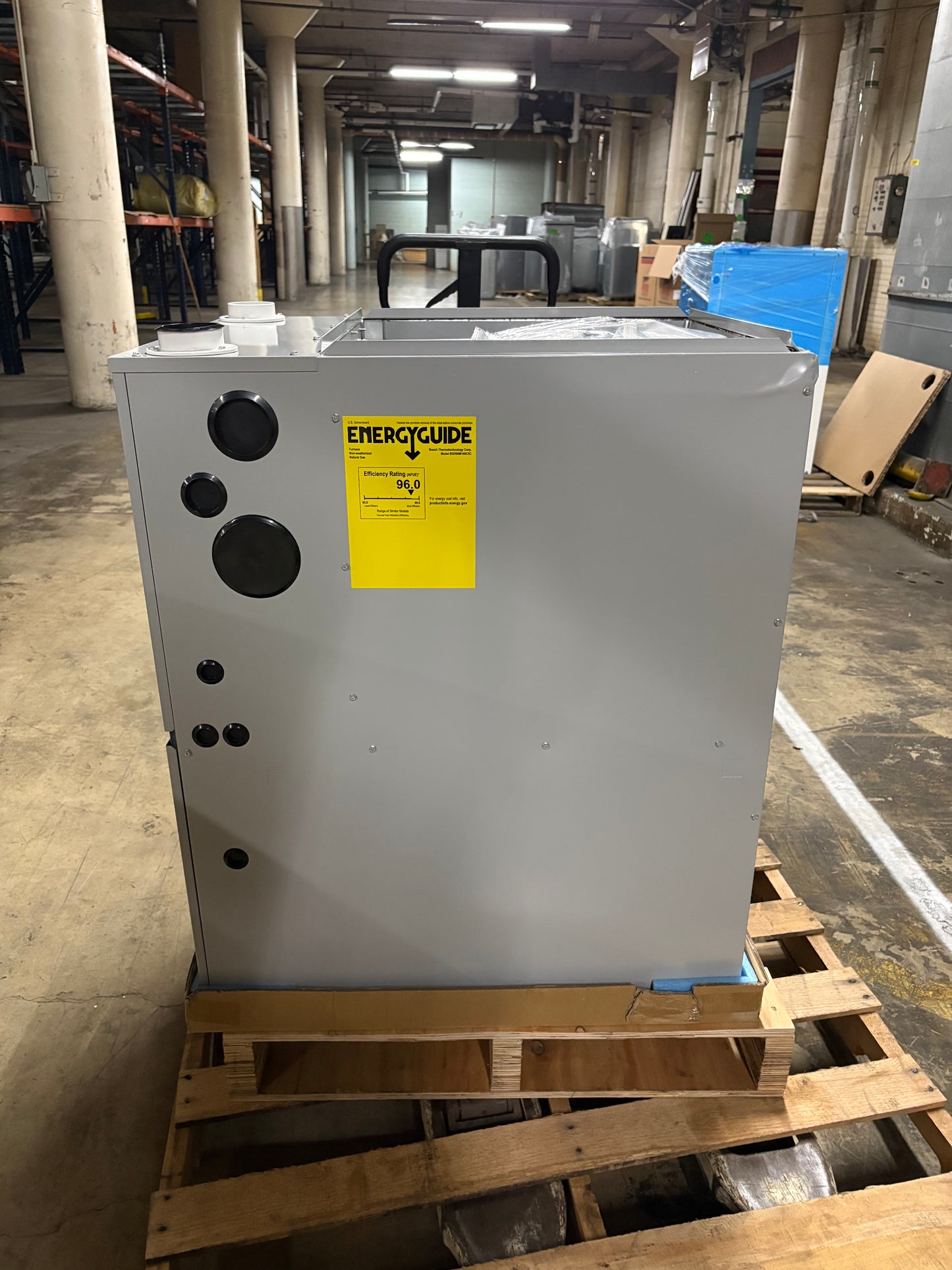 Bosch 100K BTU 96% Furnace (BGH96M100C5C)
