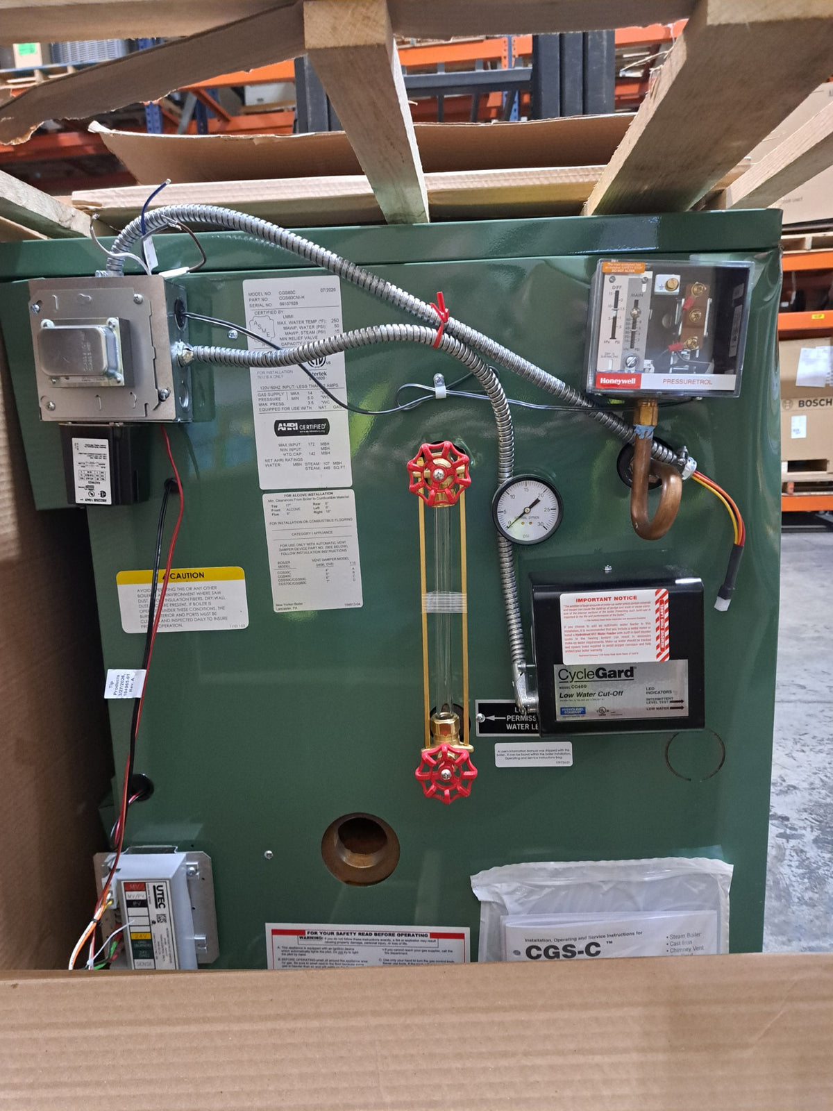 New Yorker 172K BTU Natural Gas Steam Boiler (CGS60CNI-H)