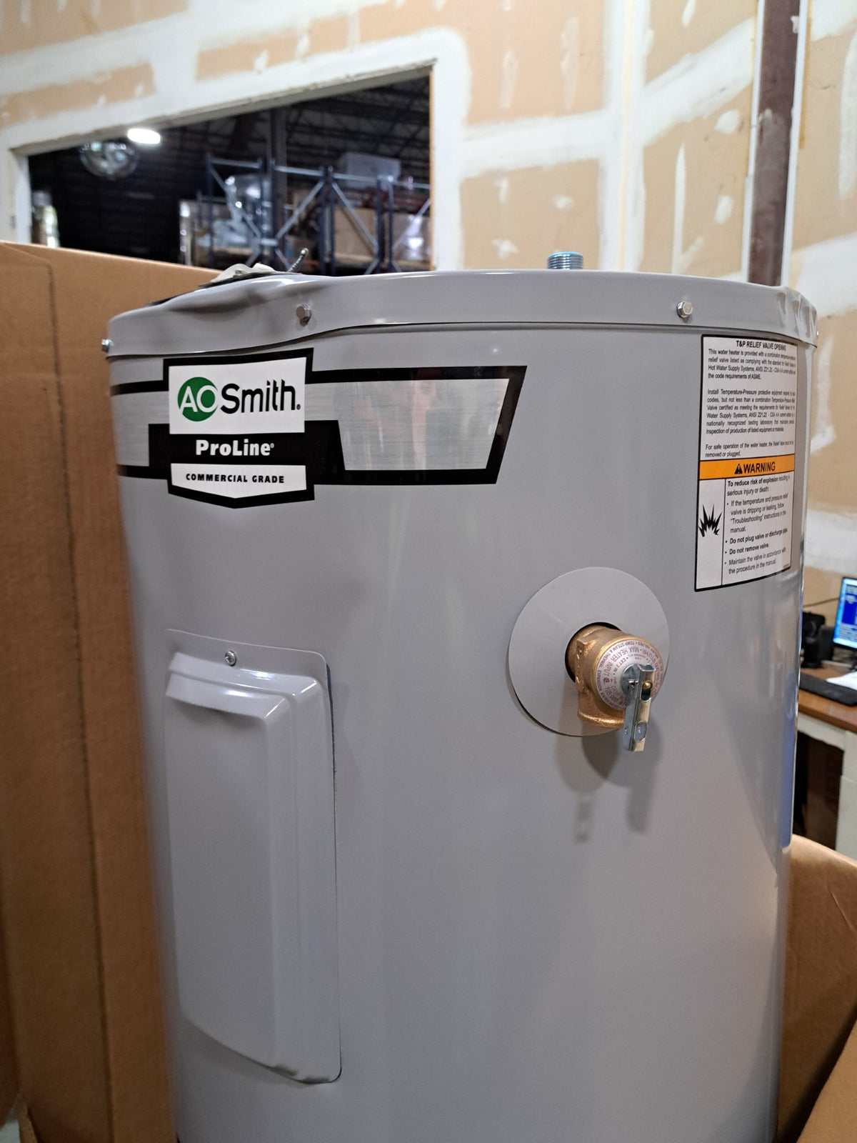 AO Smith 50 Gallon Electric Water Heater (ENT-50)