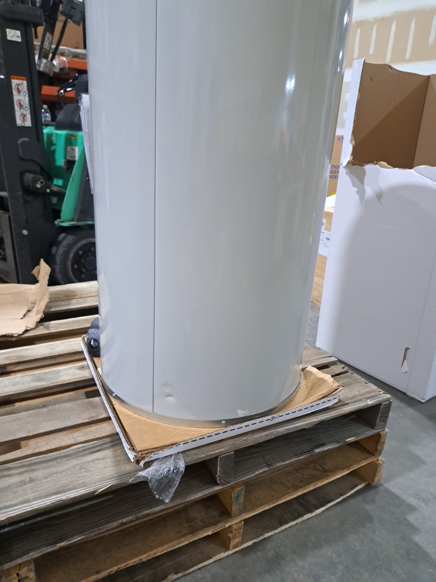 Bradford White 40 Gallon Electric Water Heater (RE340S6)