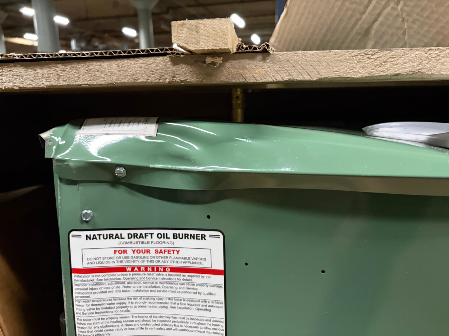 New Yorker 140K BTU Oil Water Boiler (CI-HGS-123E-LBBH)