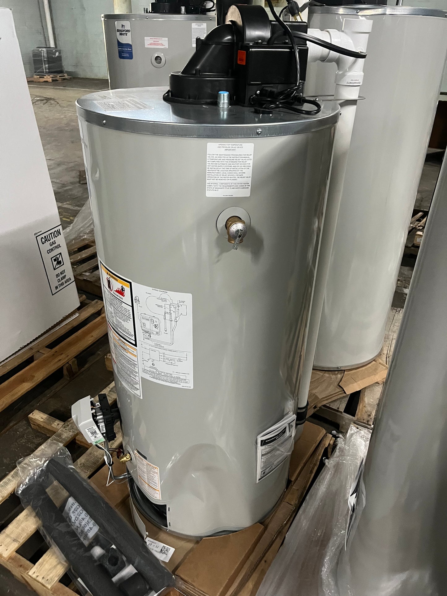 Bradford White 50 Gal Power Direct Vent Water Heater (RG2PDV50S6N)
