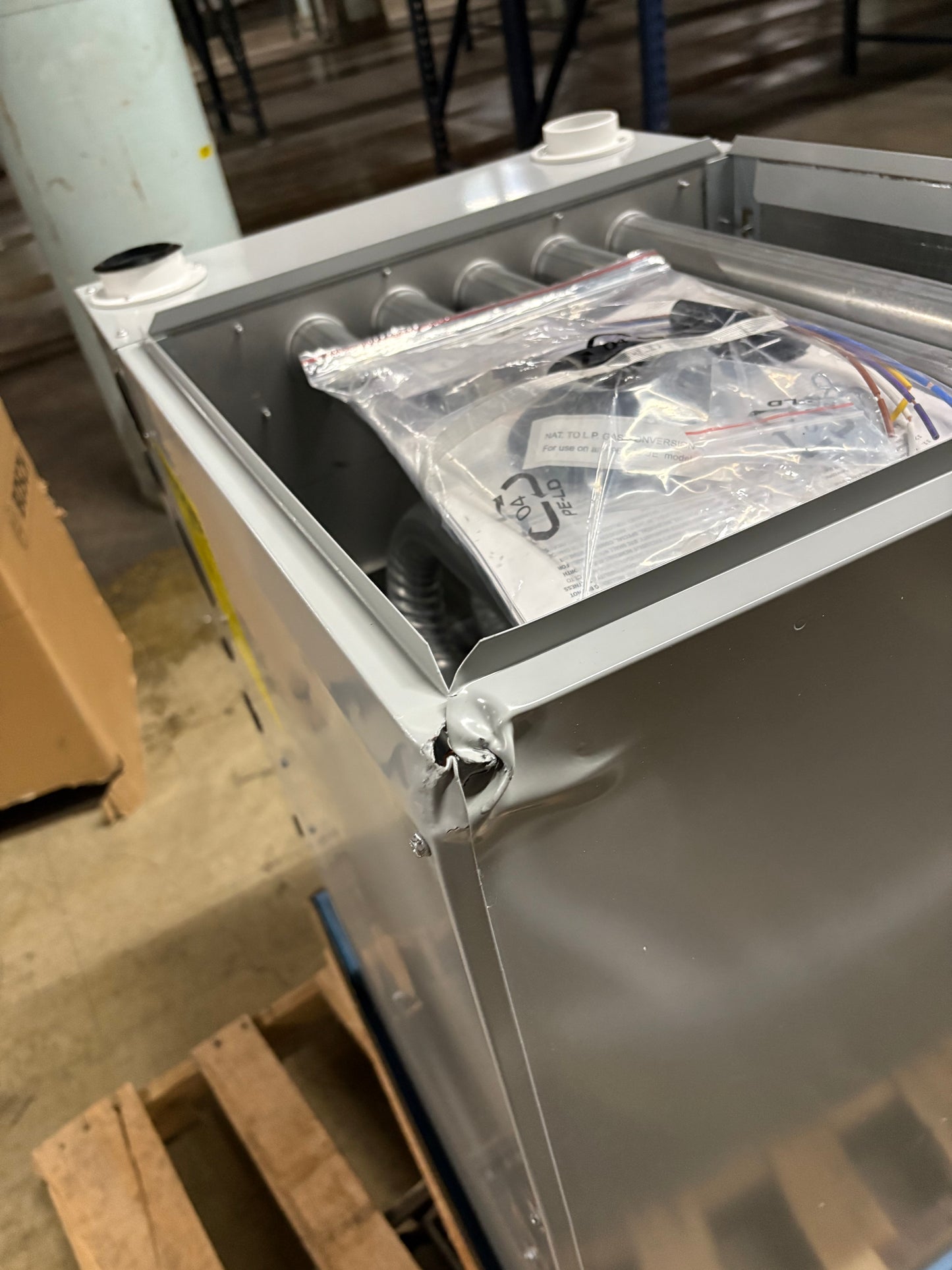 Bosch 100K BTU 96% Furnace (BGH96M100C5C)