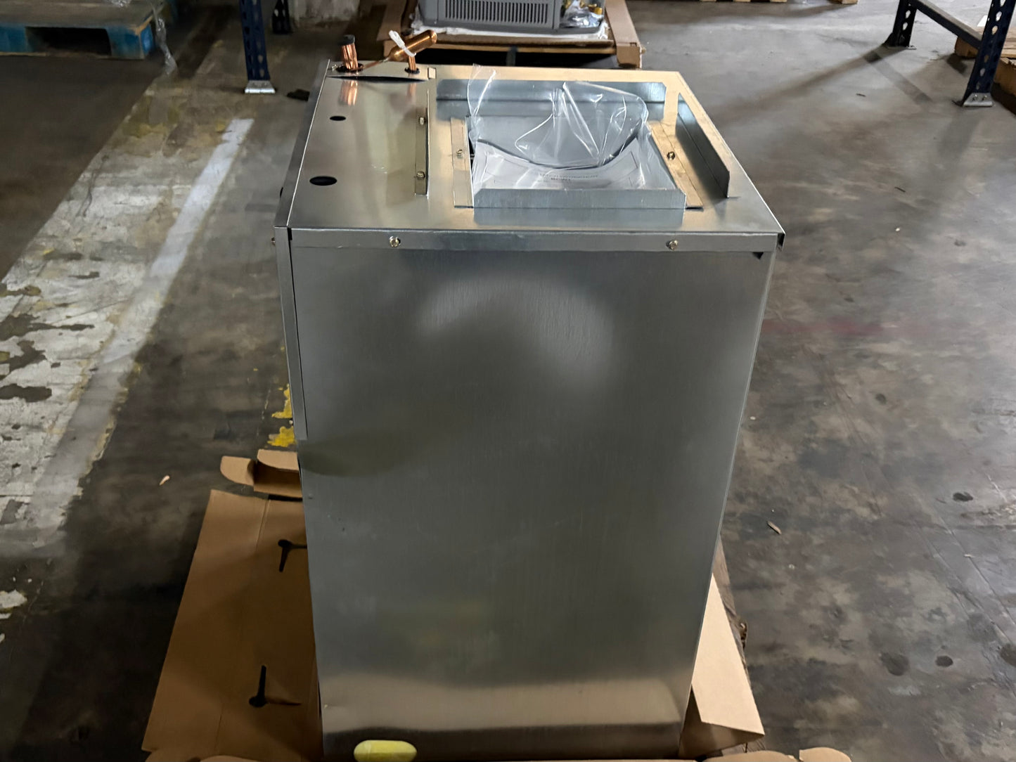 AirEase Air 1.5 Ton Air Handler (BCW1C1805NA4X)