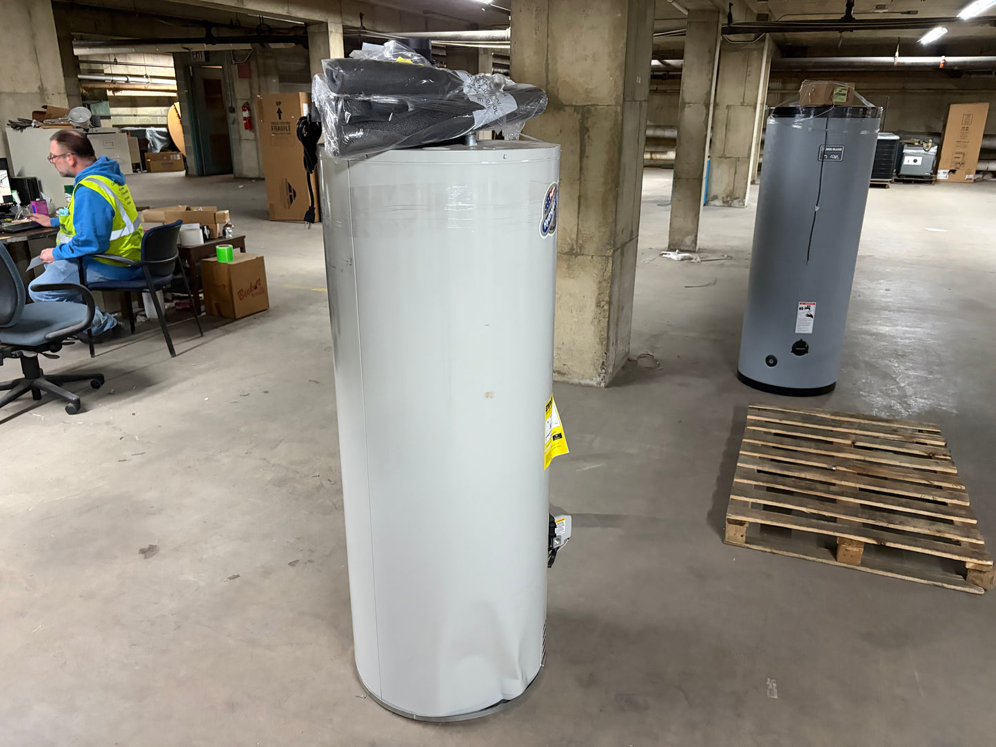 Bradford White RG2PV50H6N 48 Gallon NAT GAS POWER VENTED WATER HEATER W/SIDE HIGH INPUT