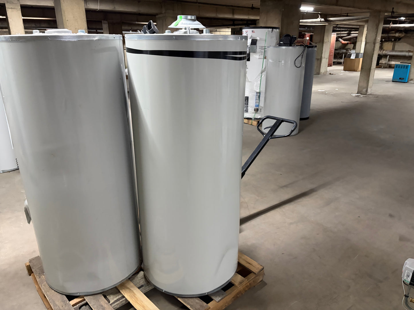 Bradford White 75 Gallon Natural Gas Atmospheric Water Heater (RG275H6N)