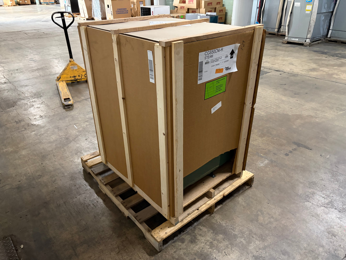 New Yorker 138K BTU 82% Natural Gas Steam Boiler (CGS50CNI-H)