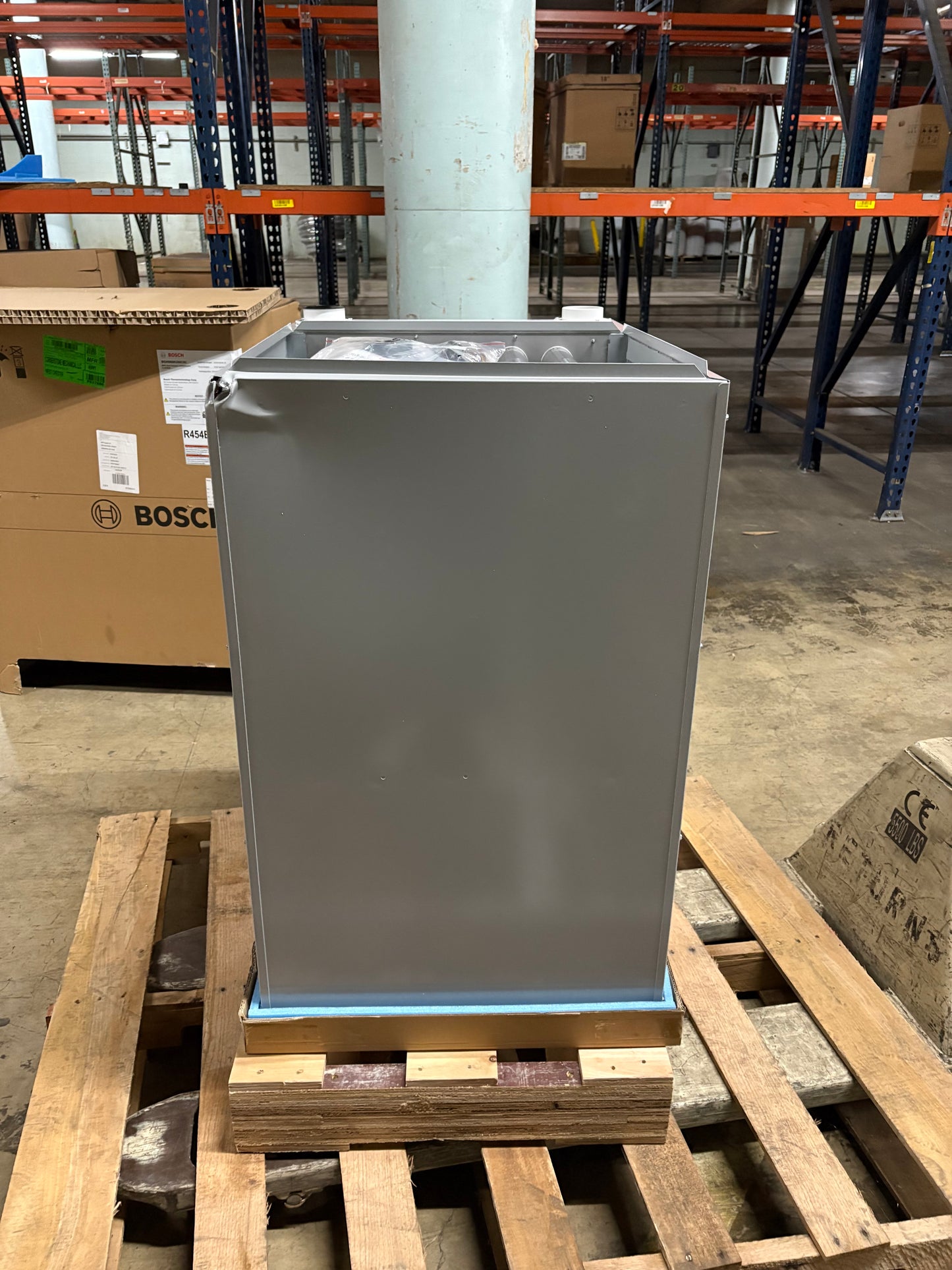 Bosch 100K BTU 96% Furnace (BGH96M100C5C)