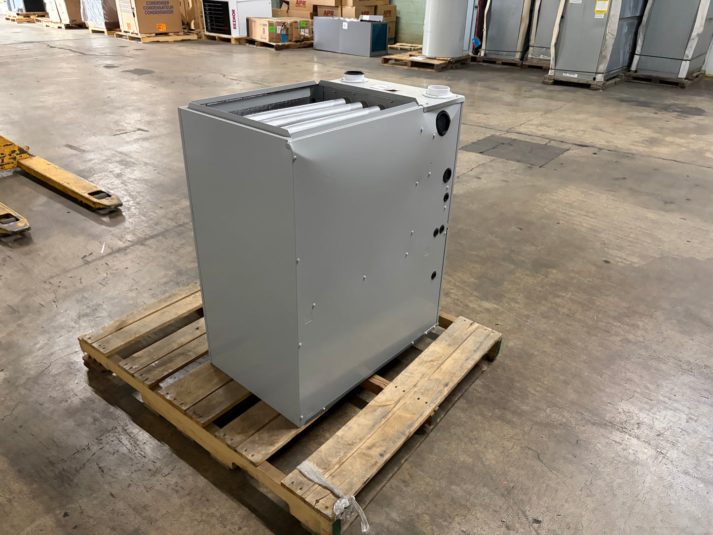 Bosch 80K BTU 96% Natural Gas Furnace (BGH96M080B3C)