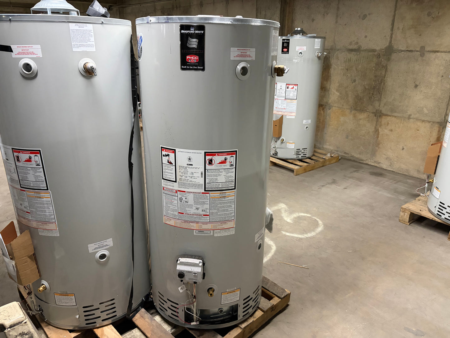 Bradford White 75 Gallon Natural Gas Atmospheric Water Heater (RG275H6N)