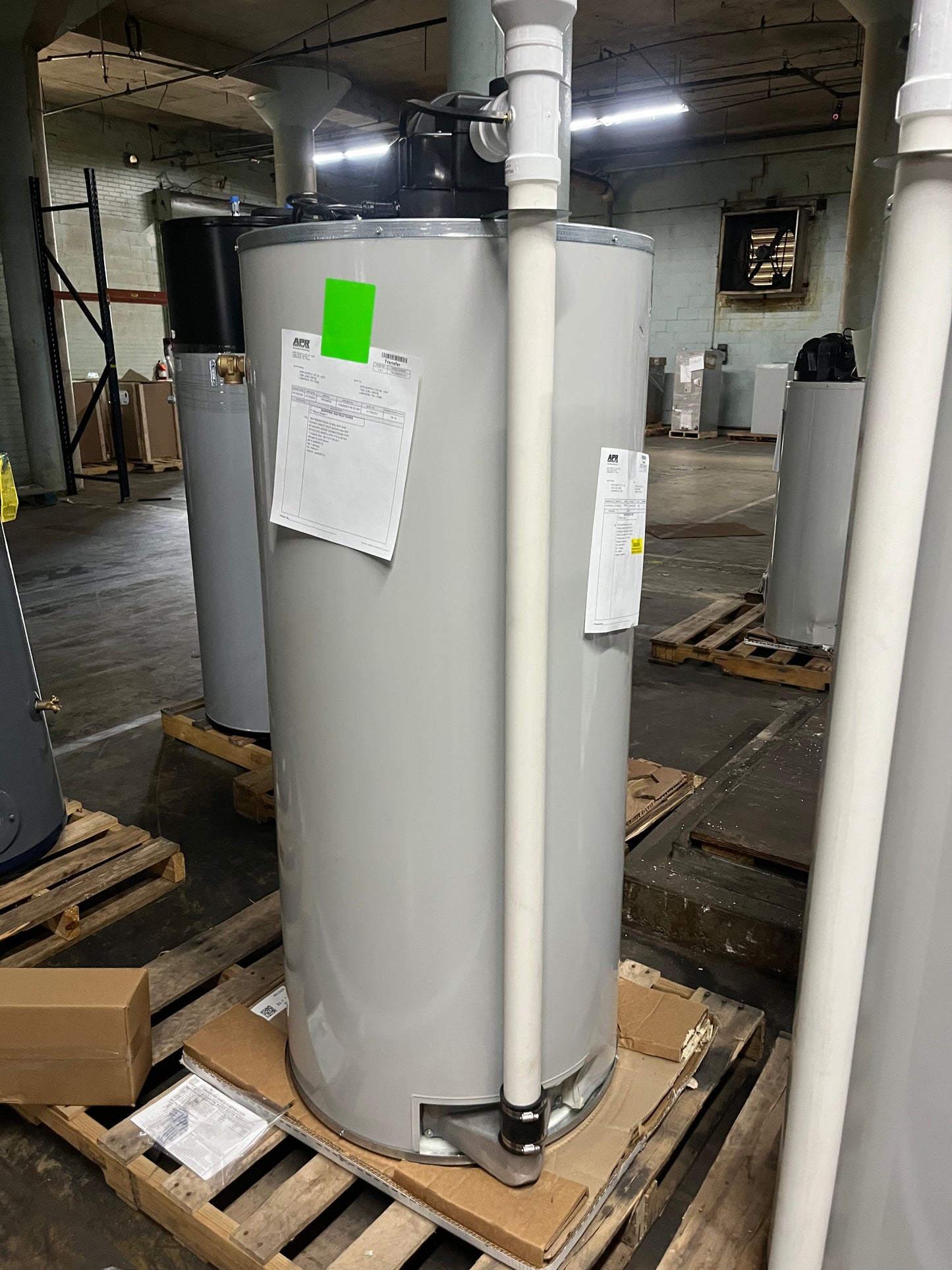 Bradford White 75 Gallon Power Direct Vent Water Heater (RG2PDV75H6N)
