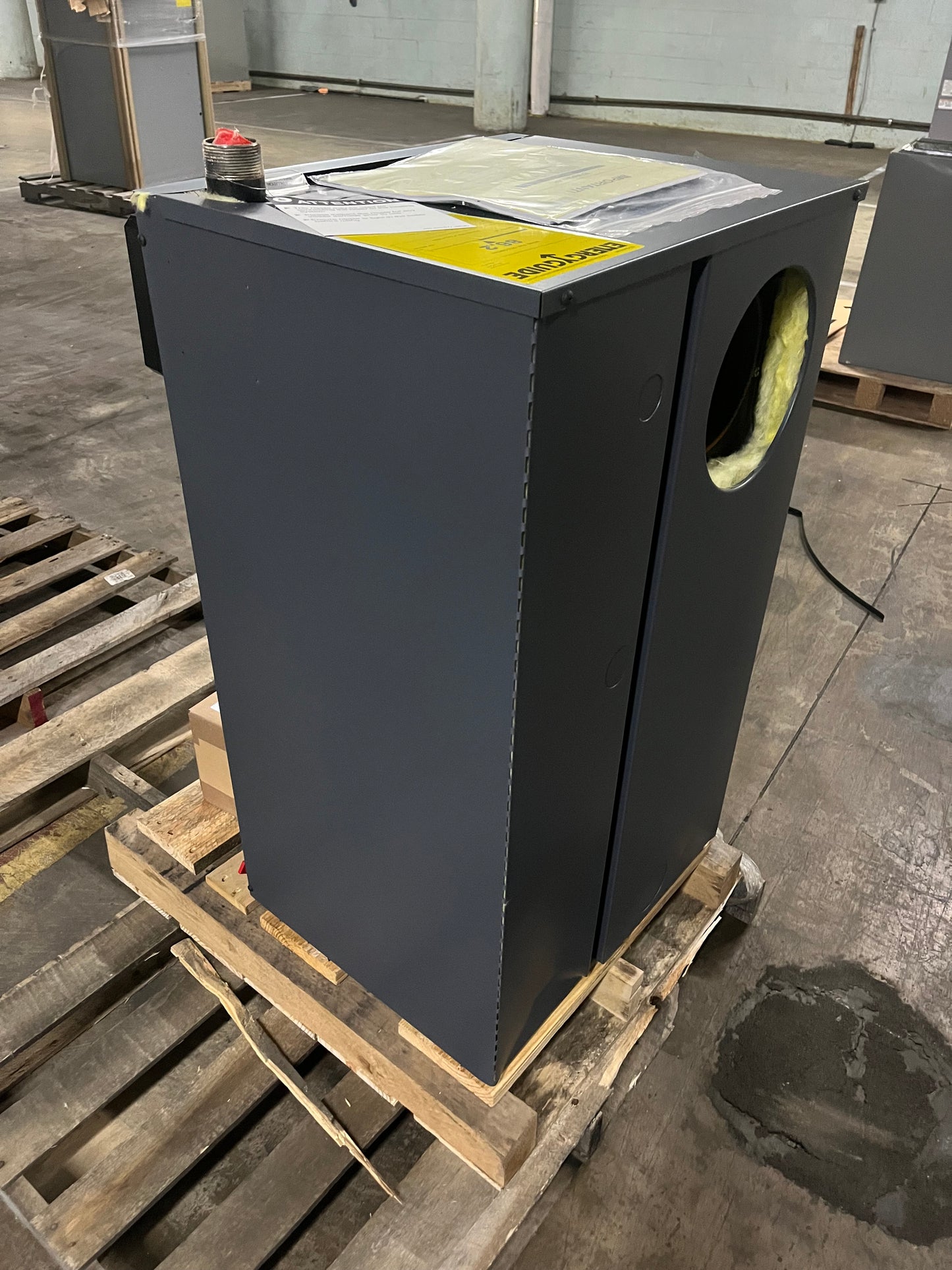 Weil Mclain 140K BTU Oil Fired Hot Water Boiler 87% (PWTGO-4)