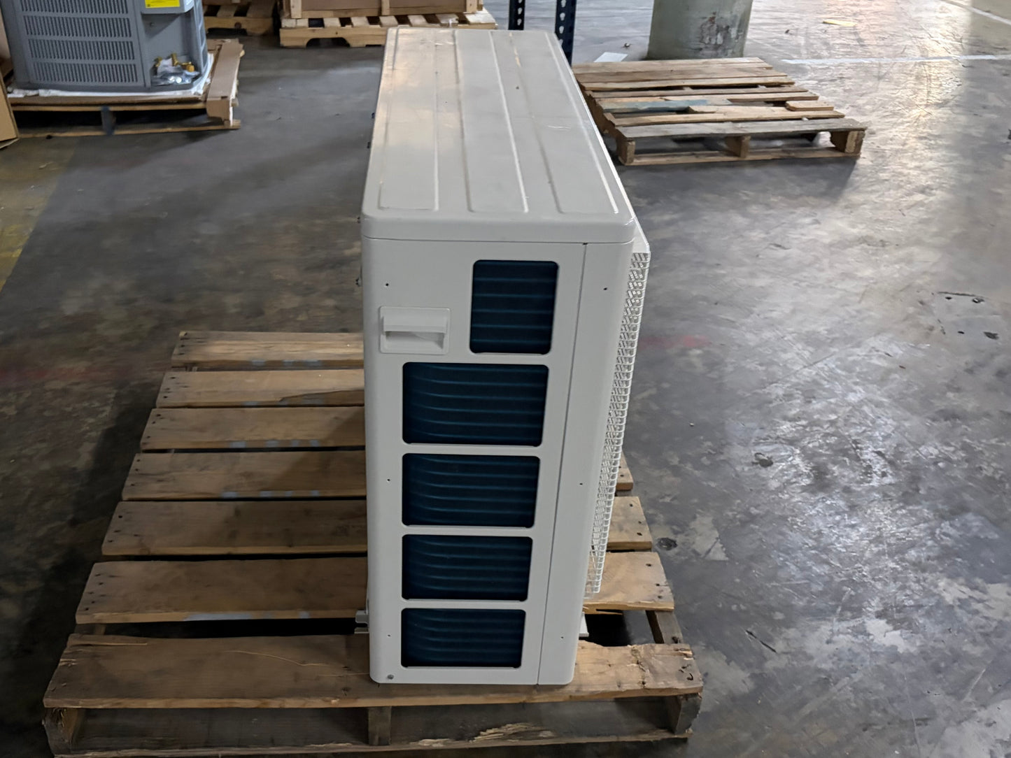 Fujitsu 18k Single Zone Outdoor Heat Pump (R410A) (AOUH18LMAS1)