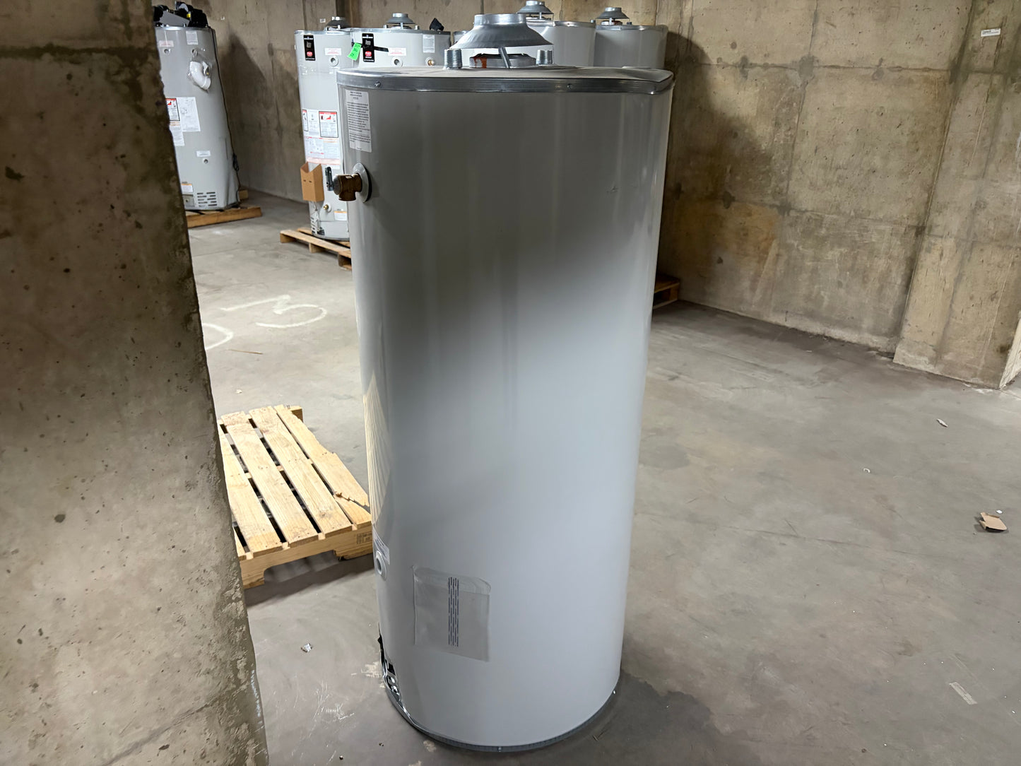Bradford White 75 Gallon Natural Gas Atmospheric Water Heater (RG275H6N)