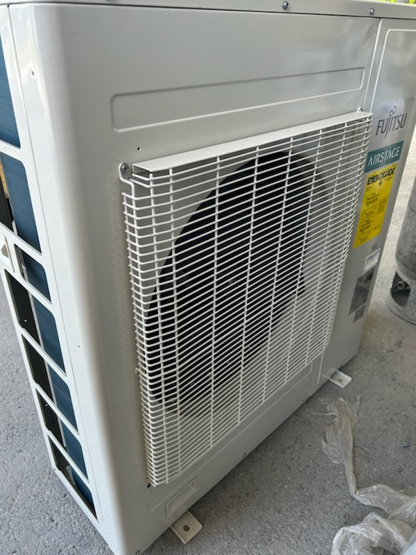 Fujitsu 36K BTU Multi-Zone Outdoor Heat Pump XLTH (AOUH36KWAH4)