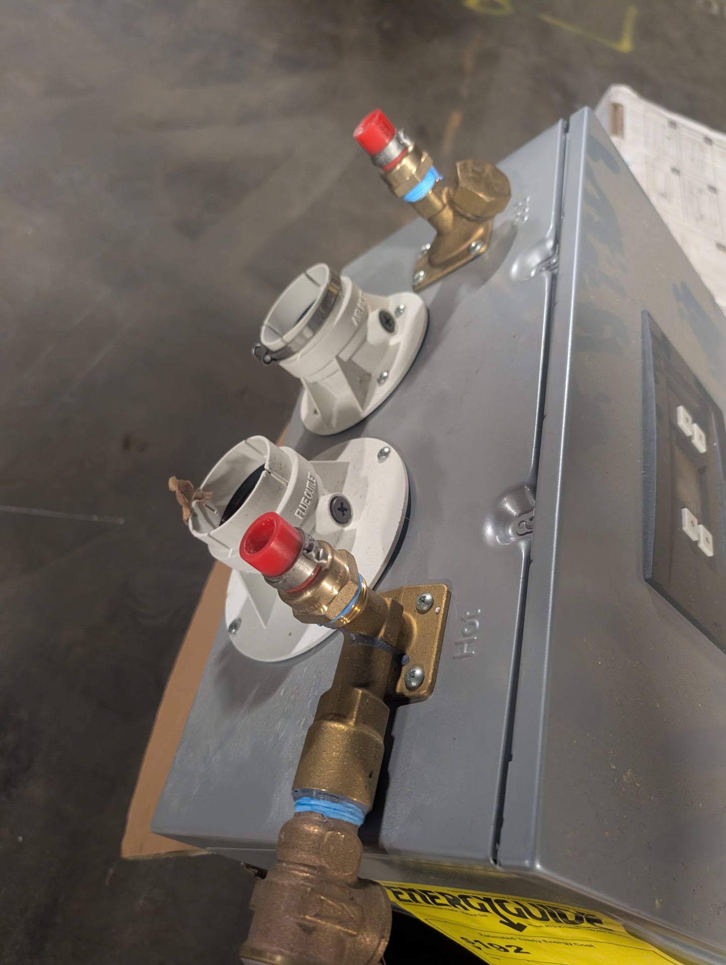 Bradford White 199K BTU Tankless Water Heater (RTG-K-199-N1)