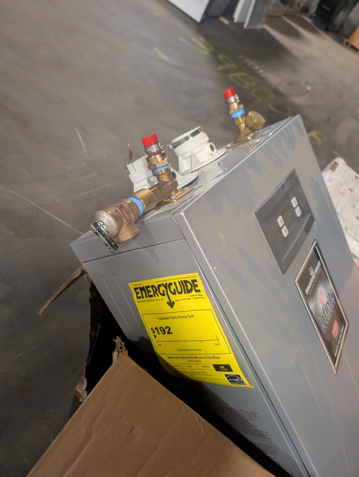 Bradford White 199K BTU Tankless Water Heater (RTG-K-199-N1)